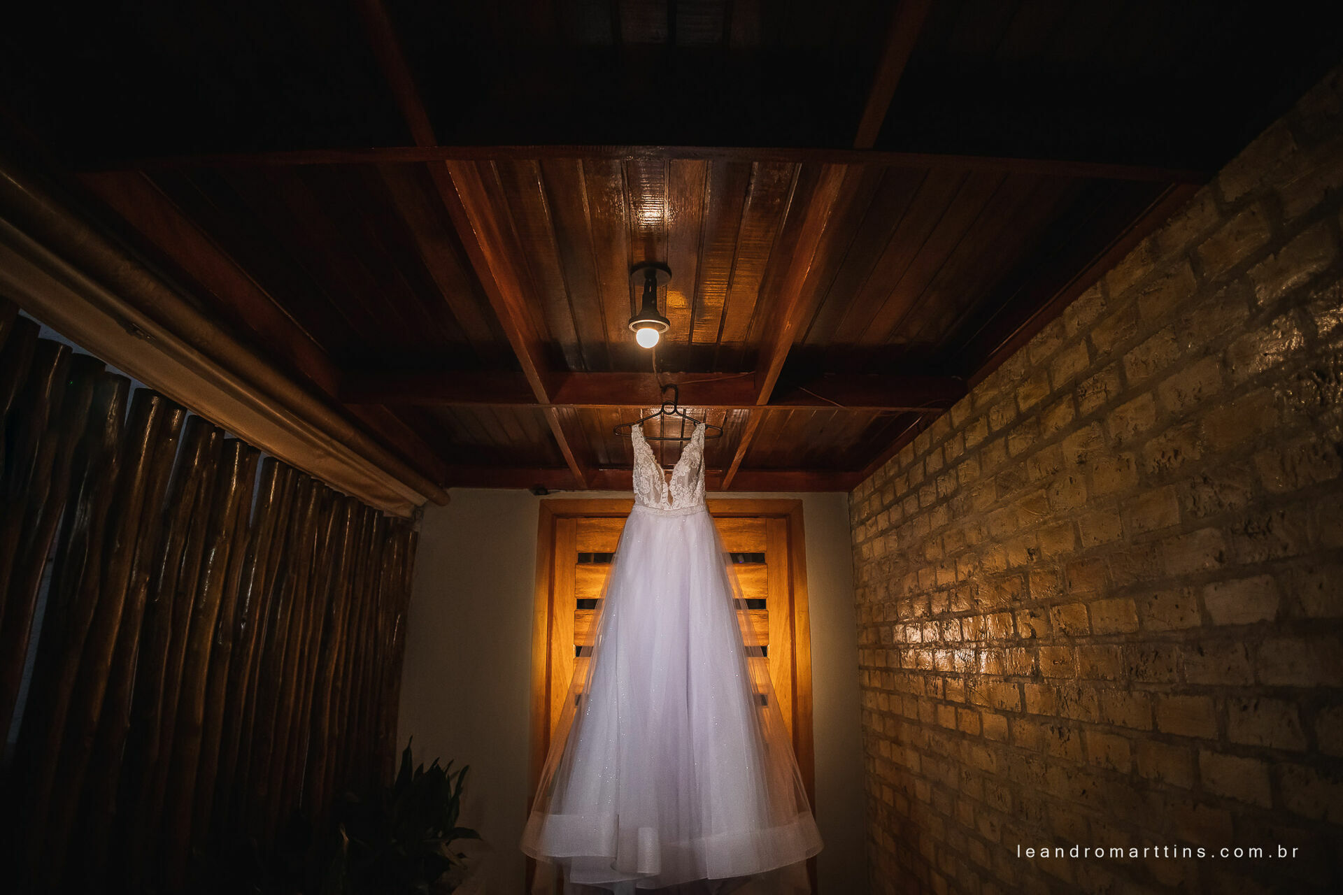 Casamento Marcele e Vitor na igreja Basílica com recepção no espaço Glauber Carvalho
