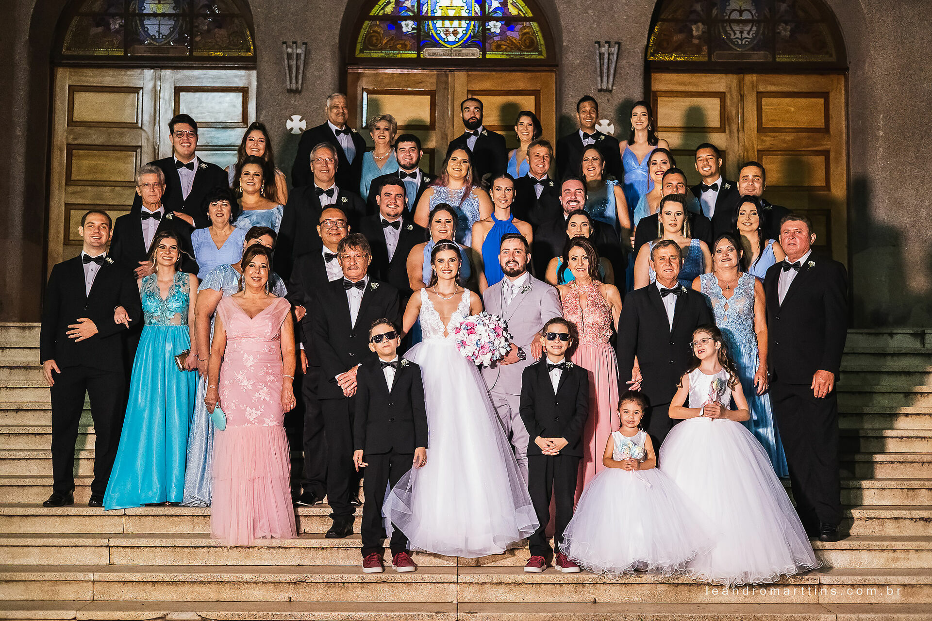 Casamento Marcele e Vitor na igreja Basílica com recepção no espaço Glauber Carvalho