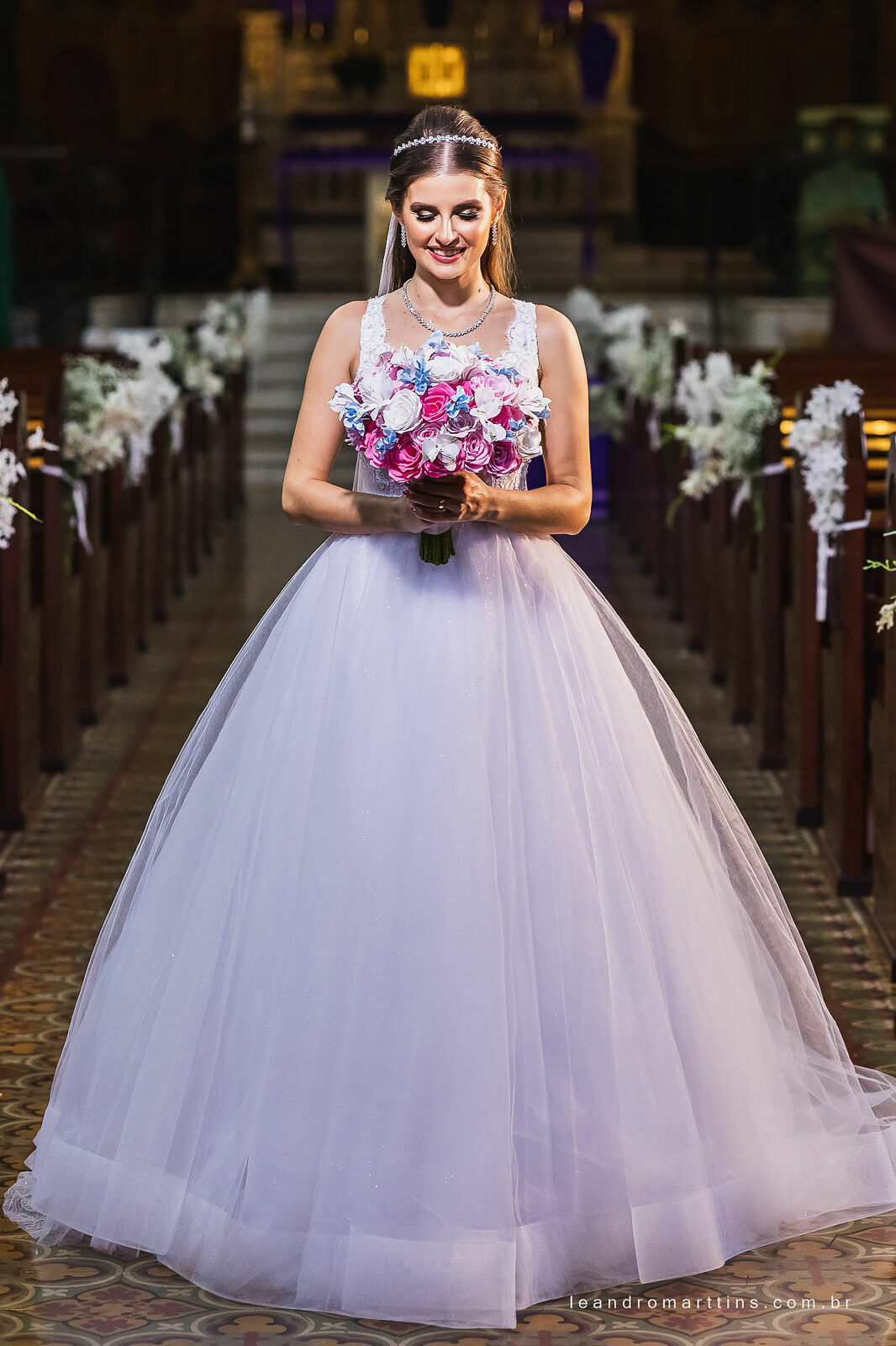Casamento Marcele e Vitor na igreja Basílica com recepção no espaço Glauber Carvalho