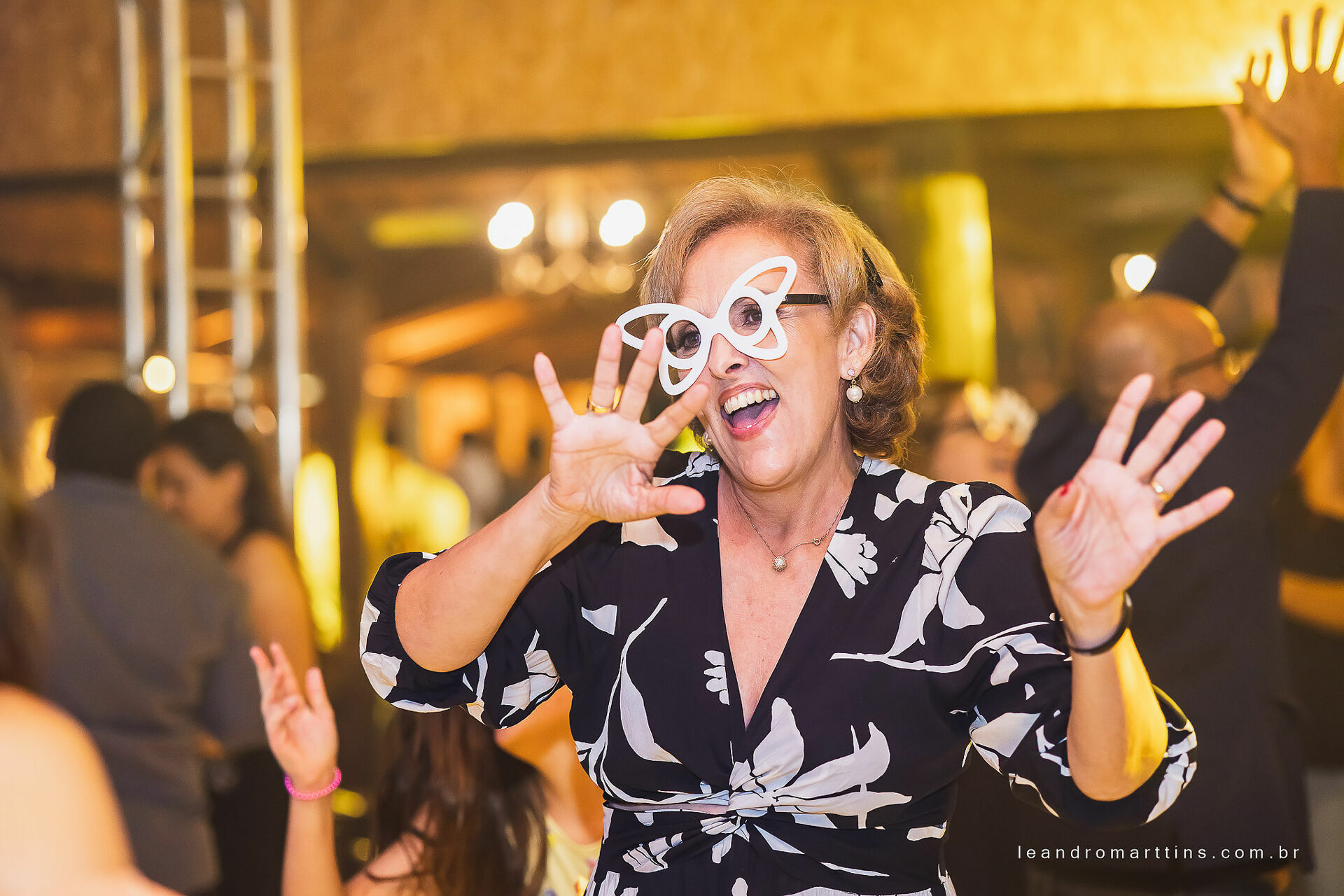 Casamento Marcele e Vitor na igreja Basílica com recepção no espaço Glauber Carvalho