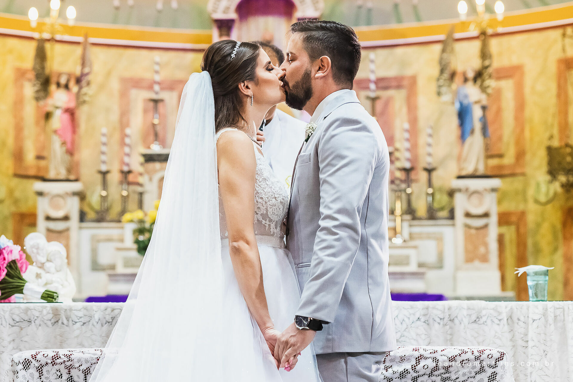 Casamento Marcele e Vitor na igreja Basílica com recepção no espaço Glauber Carvalho