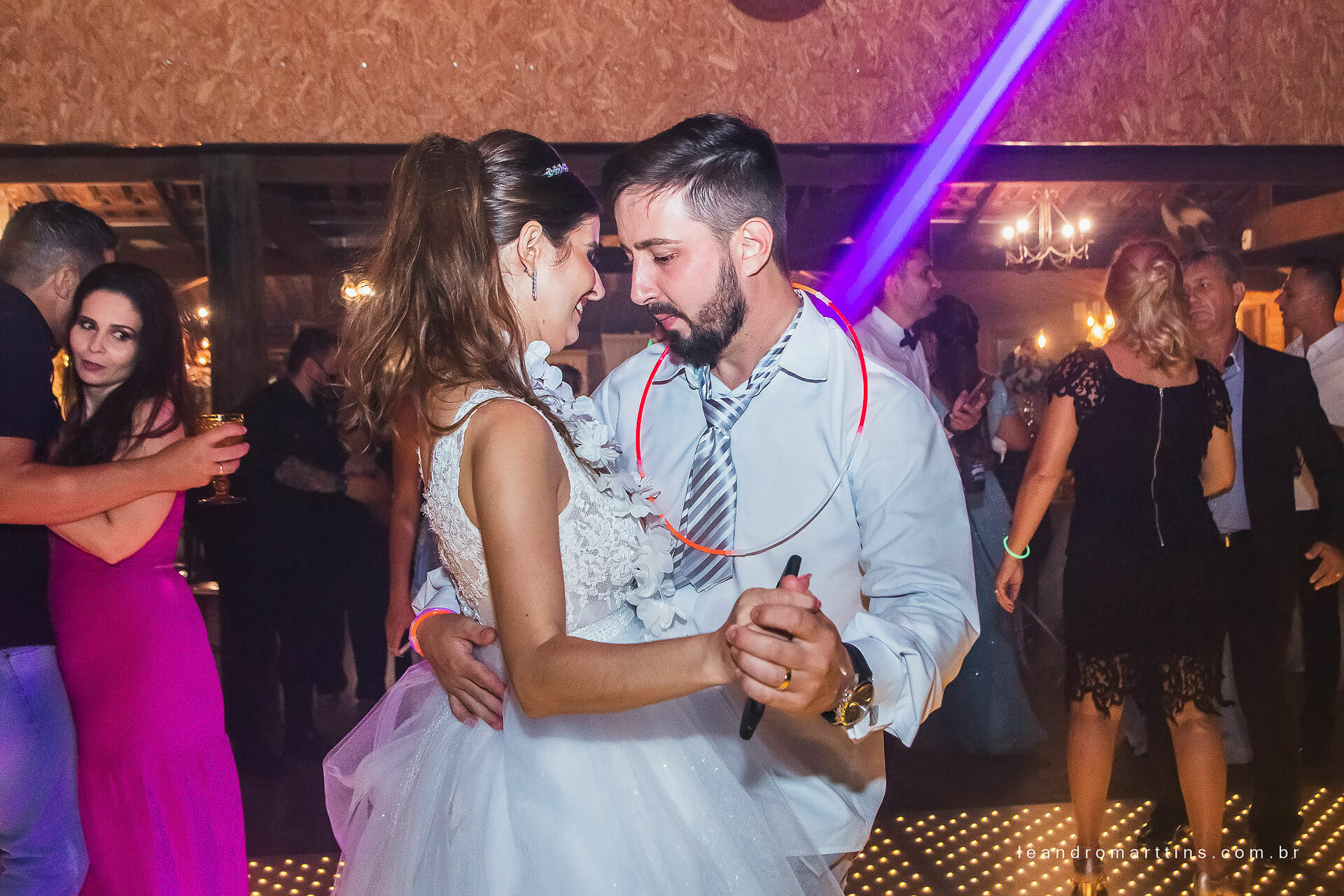 Casamento Marcele e Vitor na igreja Basílica com recepção no espaço Glauber Carvalho