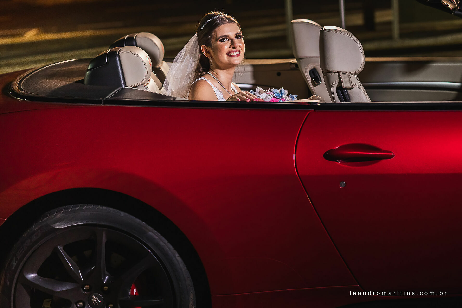 Casamento Marcele e Vitor na igreja Basílica com recepção no espaço Glauber Carvalho