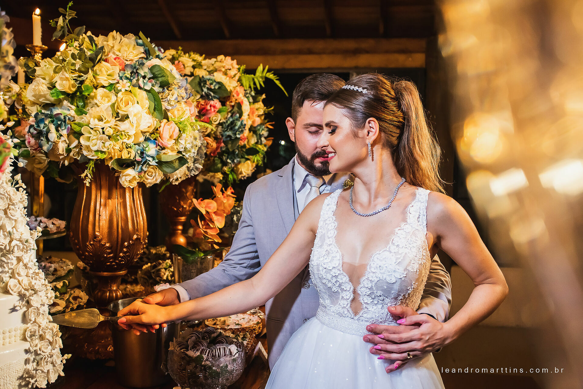 Casamento Marcele e Vitor na igreja Basílica com recepção no espaço Glauber Carvalho