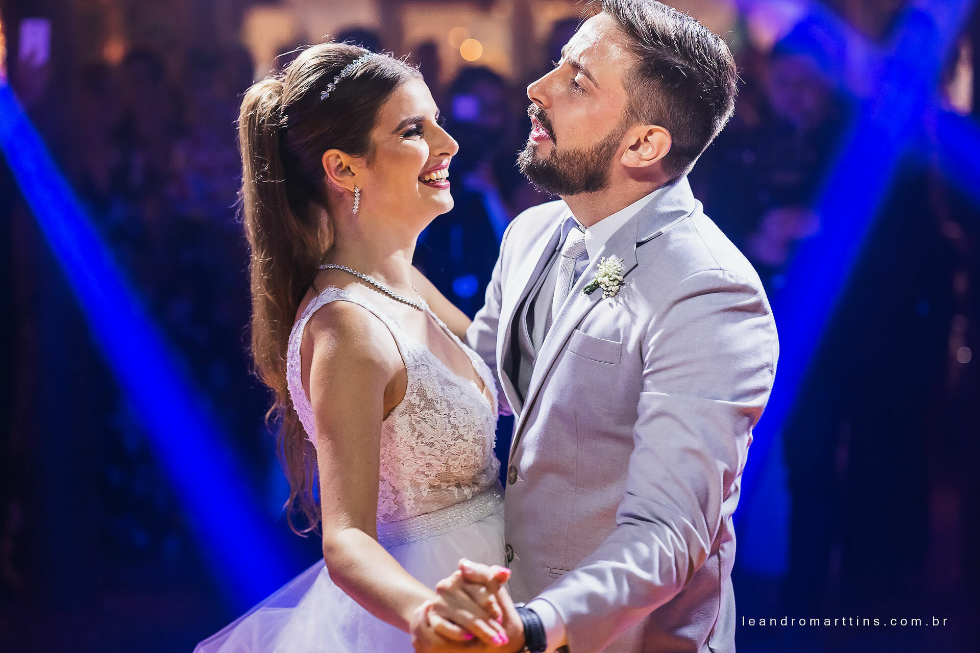 Casamento Marcele e Vitor na igreja Basílica com recepção no espaço Glauber Carvalho