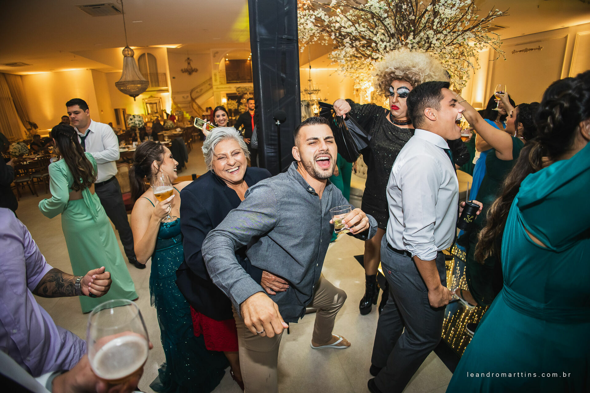 Casamento Larissa e Thiago no espaço Almeida Pires Buffet