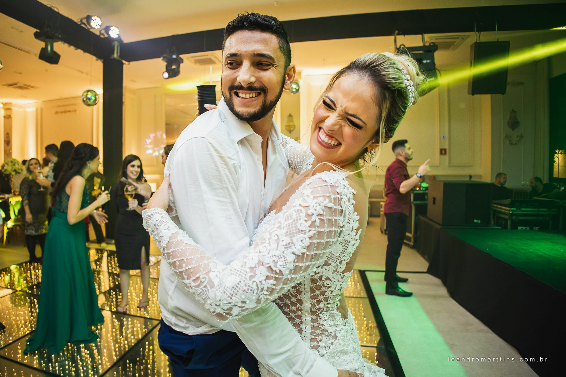 Casamento Larissa e Thiago no espaço Almeida Pires Buffet