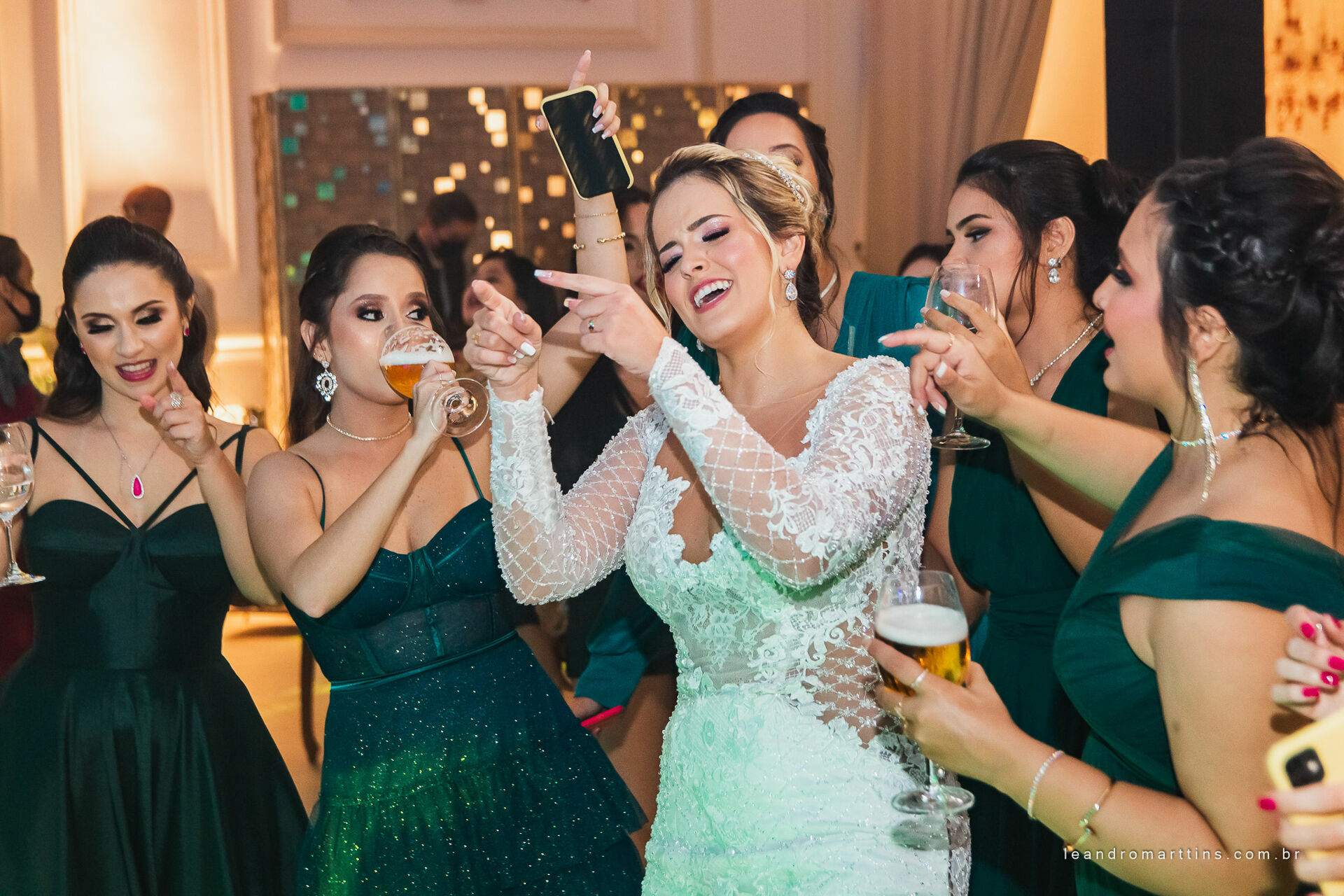 Casamento Larissa e Thiago no espaço Almeida Pires Buffet