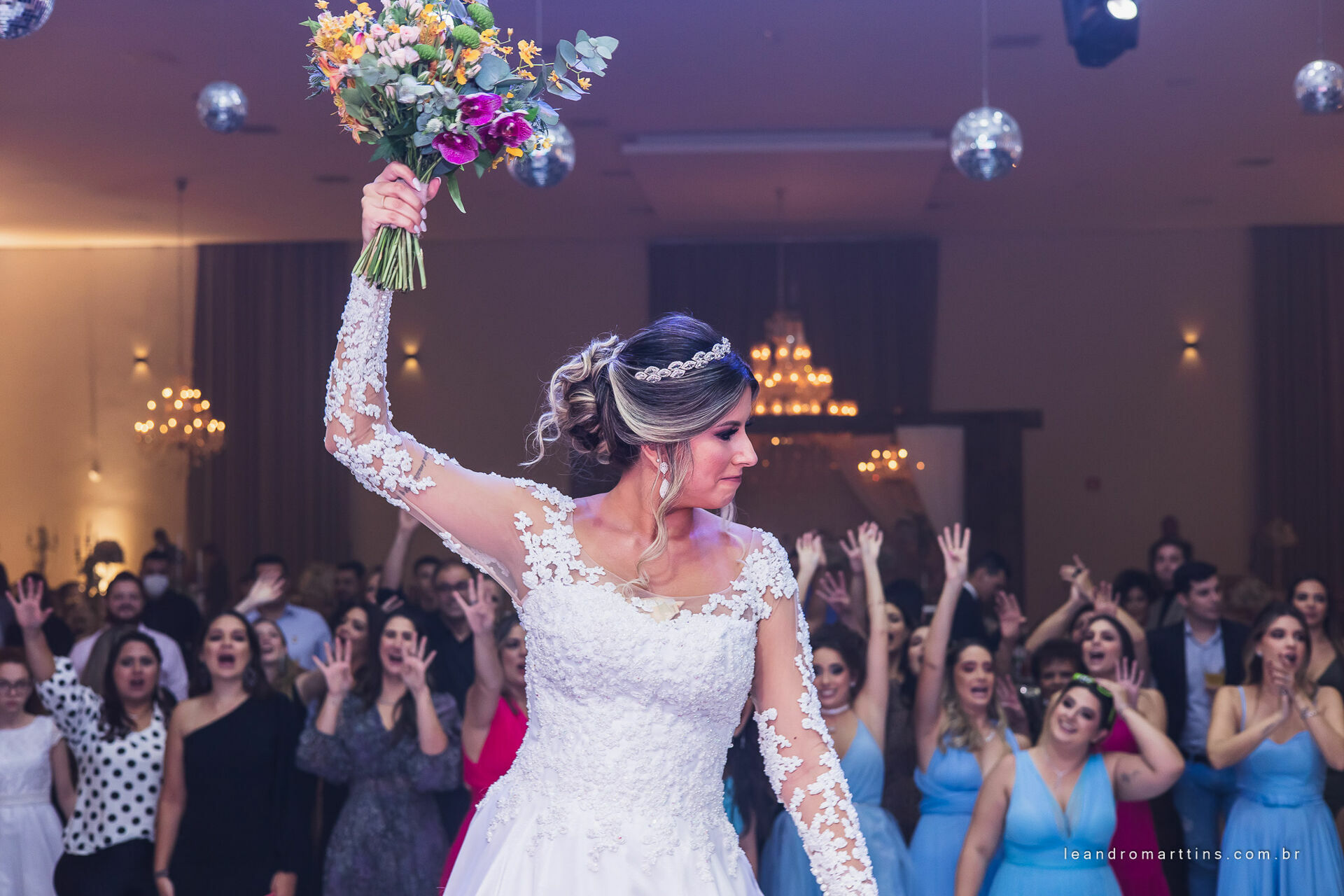 Casamento Laura e Davi no espaço Bella Faria Eventos