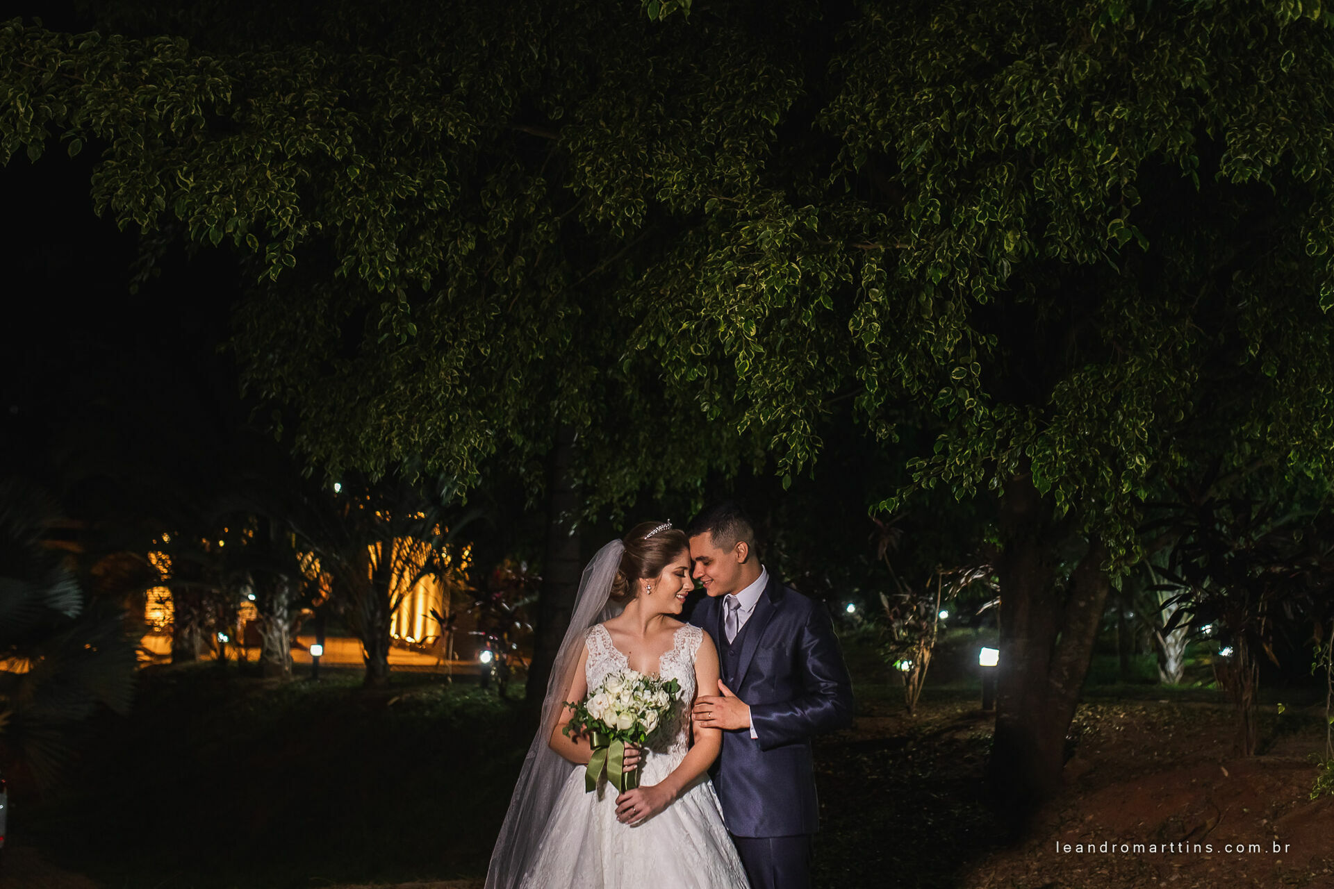 Casamento Caroline e Leonardo na Igreja Nossa Senhora do Brasil