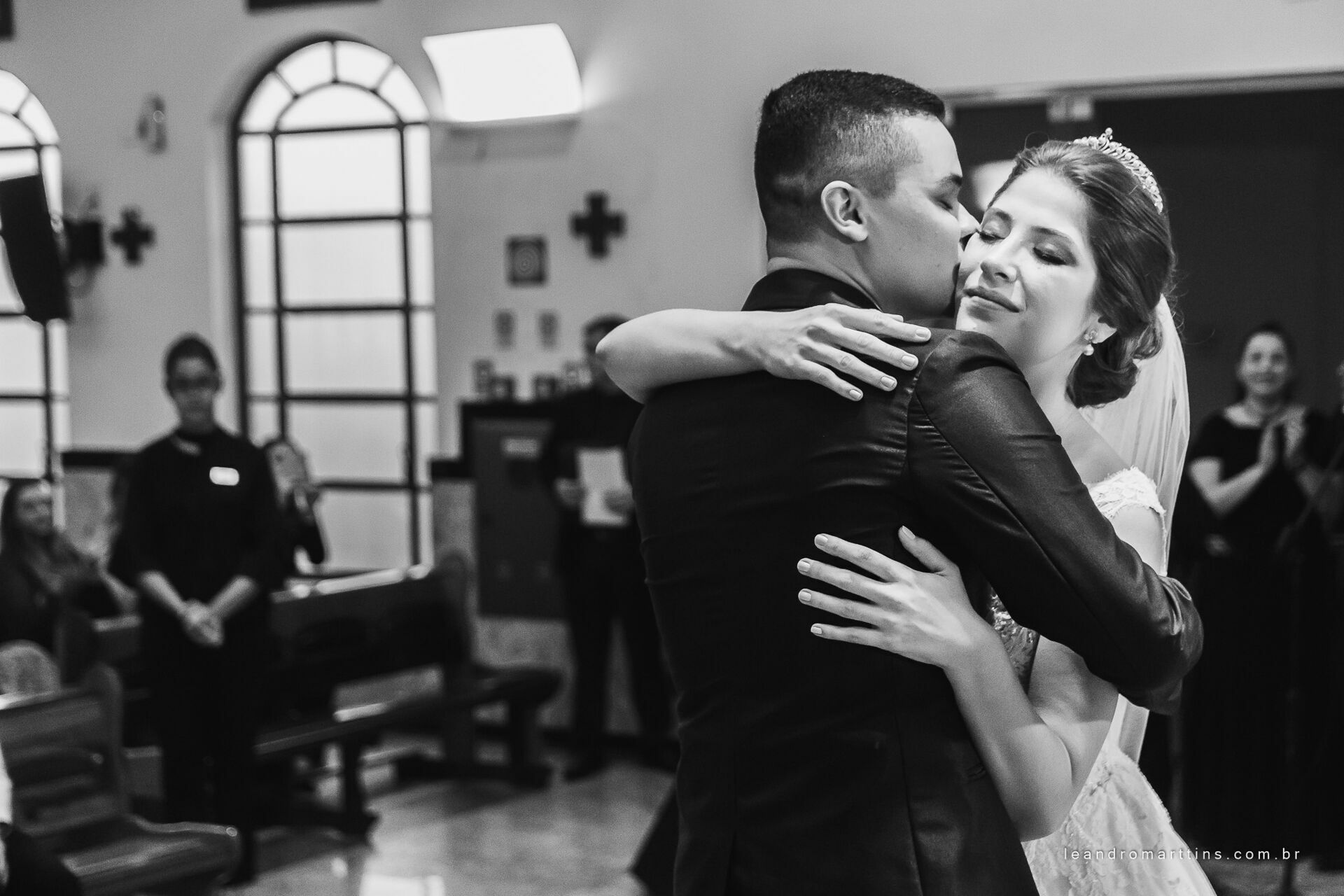 Casamento Caroline e Leonardo na Igreja Nossa Senhora do Brasil