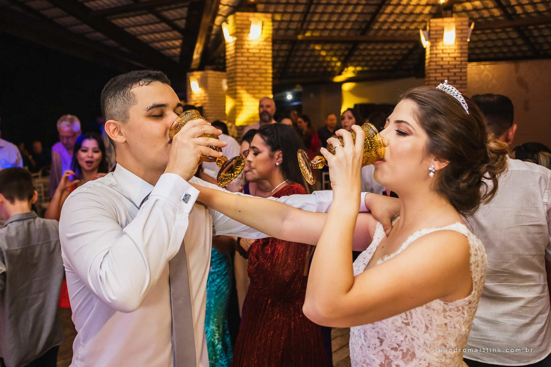 Casamento Caroline e Leonardo na Igreja Nossa Senhora do Brasil