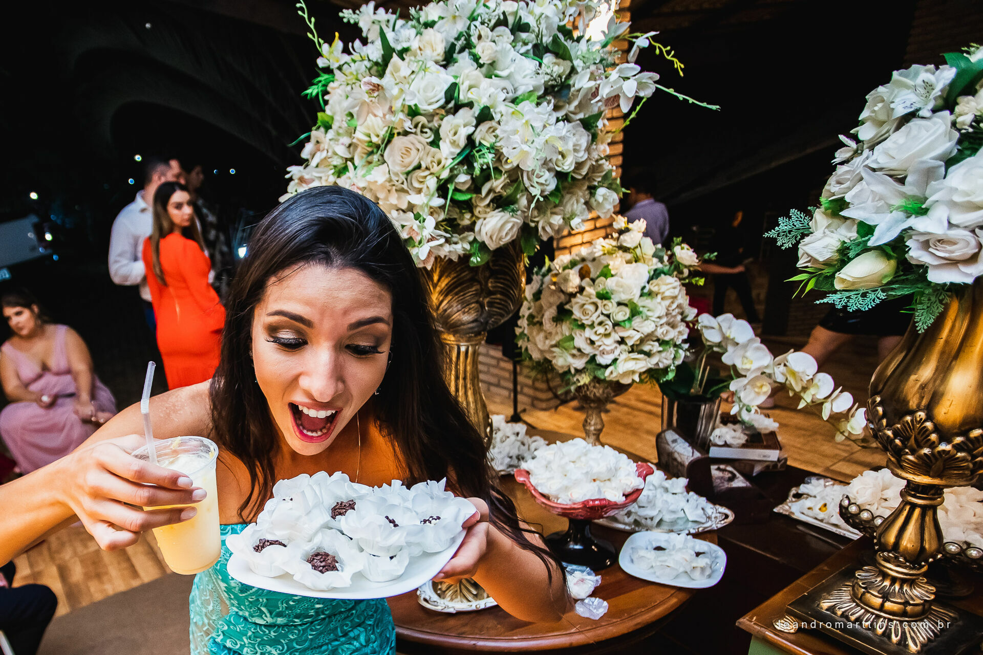 Casamento Caroline e Leonardo na Igreja Nossa Senhora do Brasil