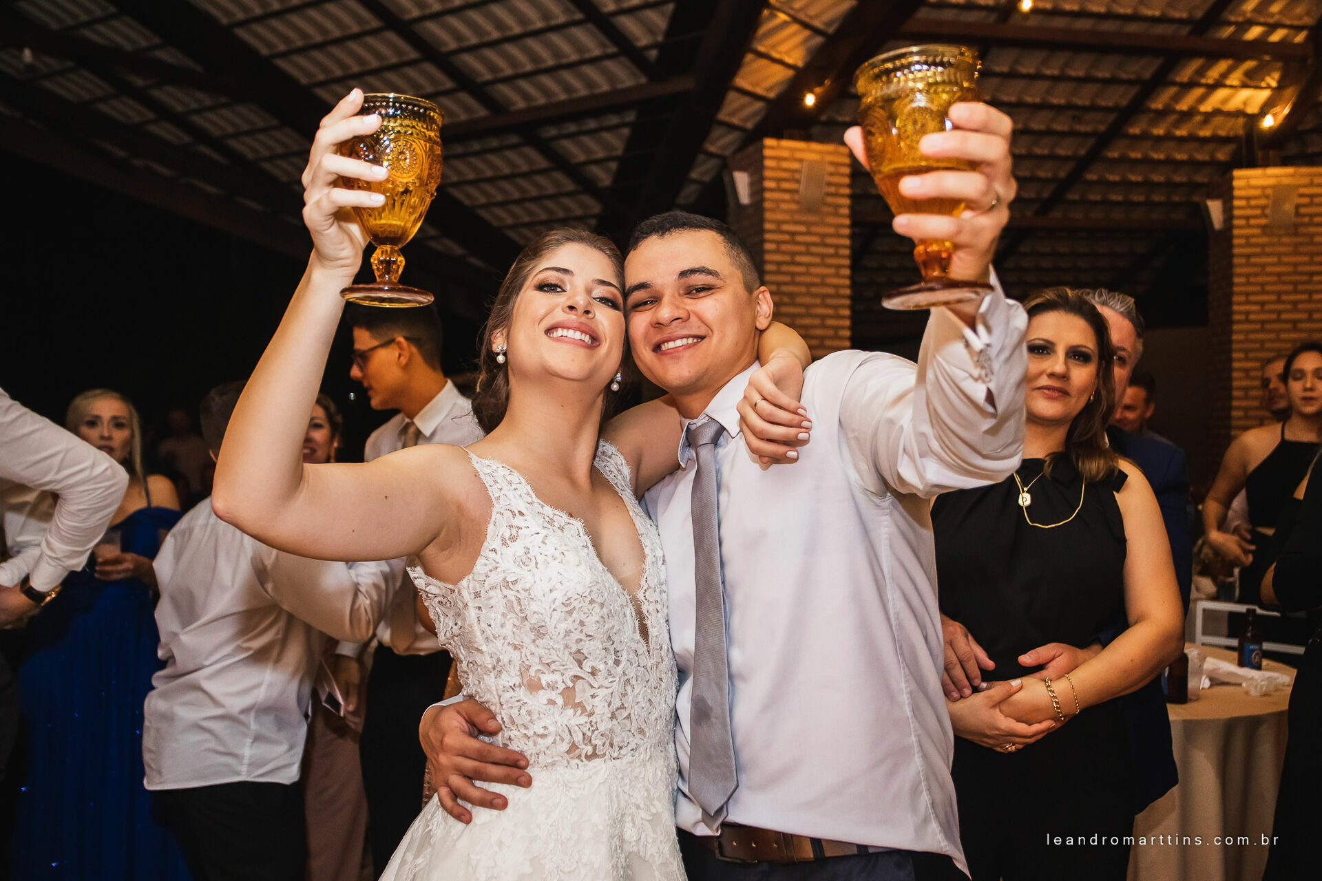 Casamento Caroline e Leonardo na Igreja Nossa Senhora do Brasil
