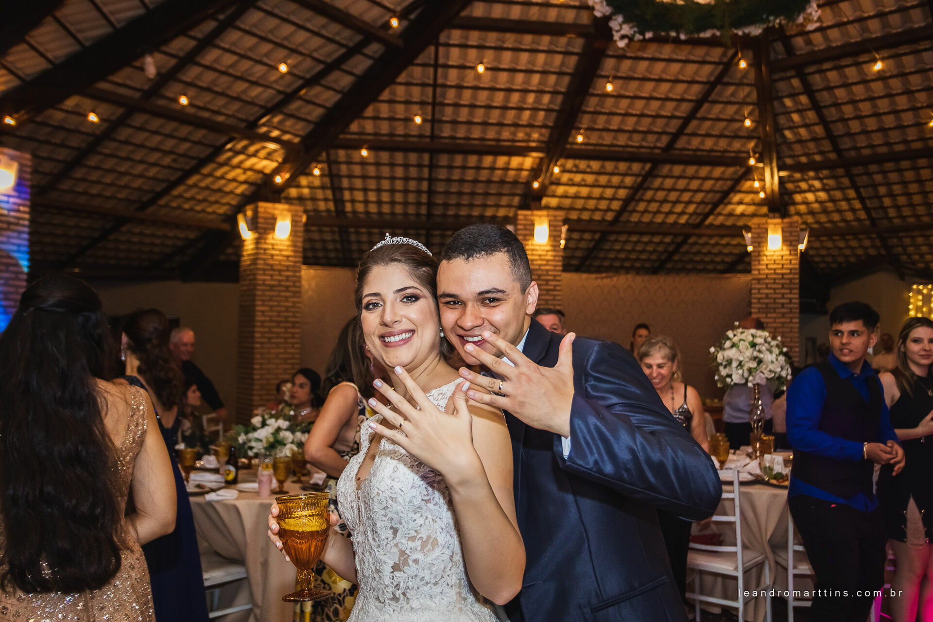 Casamento Caroline e Leonardo na Igreja Nossa Senhora do Brasil