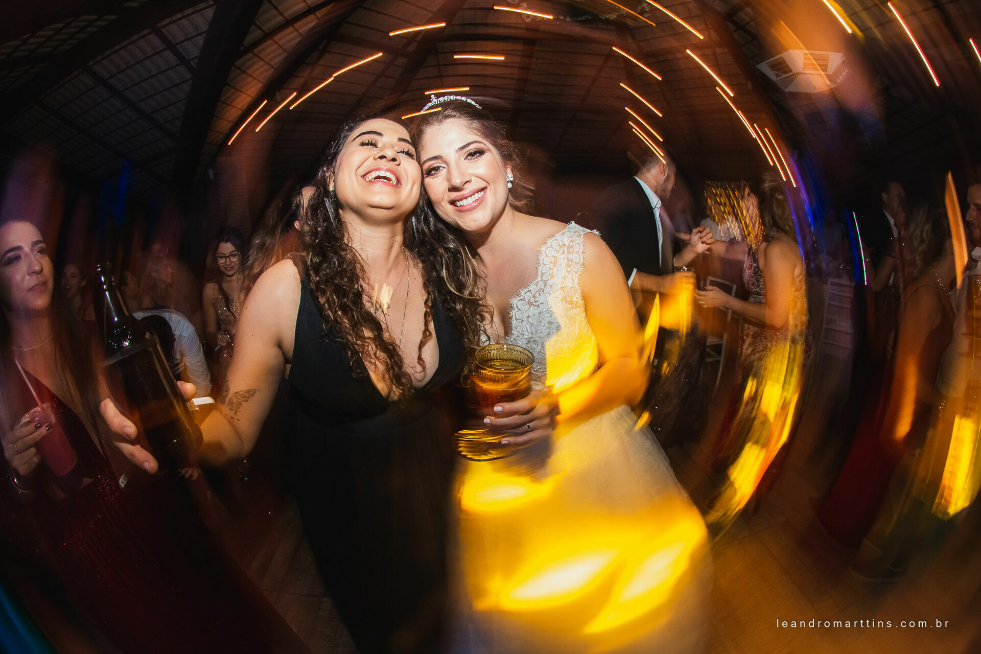 Casamento Caroline e Leonardo na Igreja Nossa Senhora do Brasil