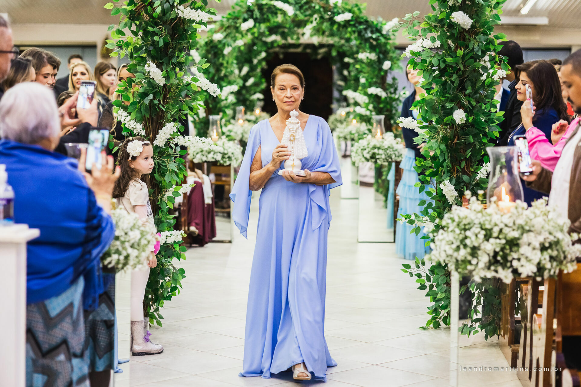 Casamento Thayna e Fernando no espaço Casa Évora Eventos