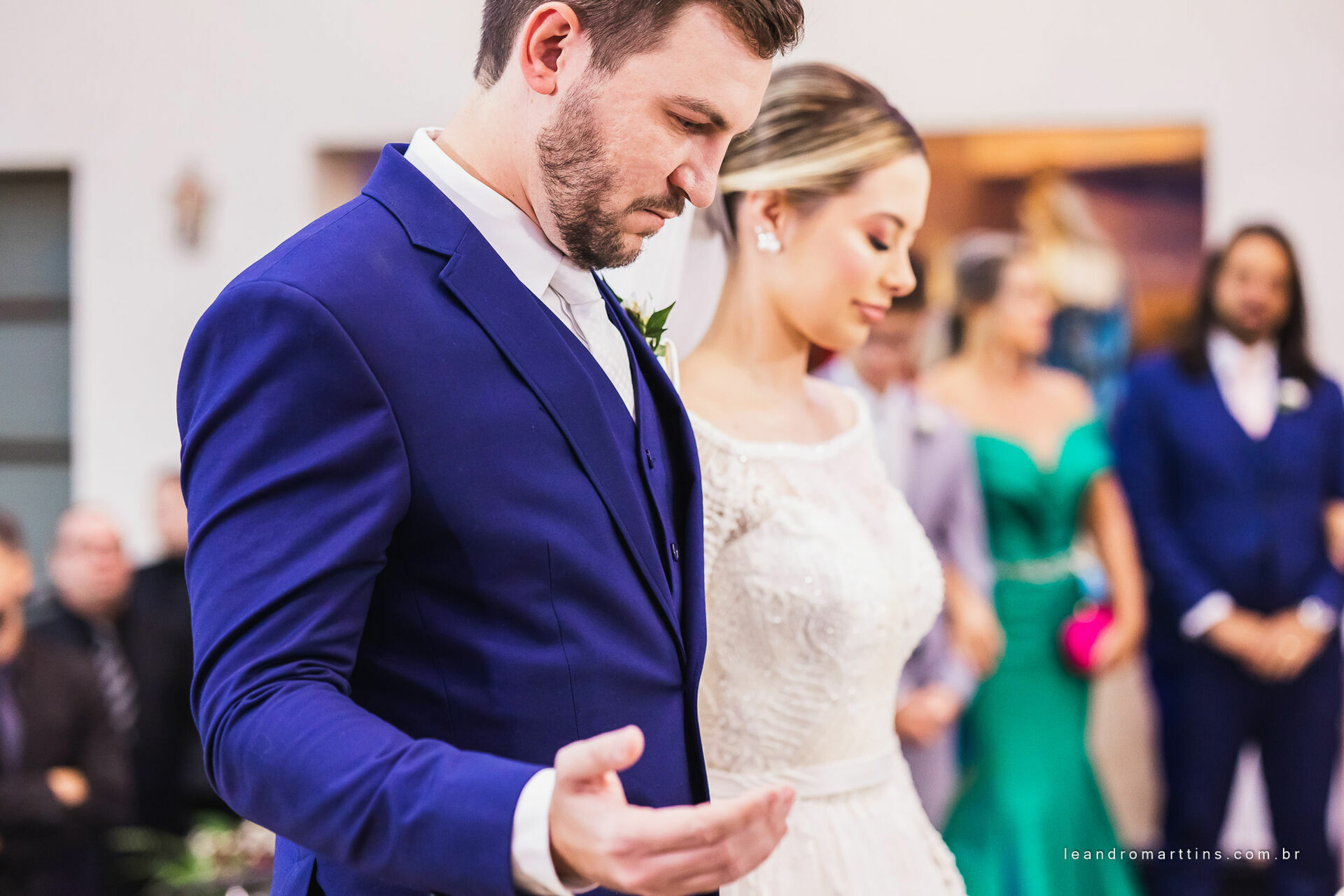 Casamento Thayna e Fernando no espaço Casa Évora Eventos