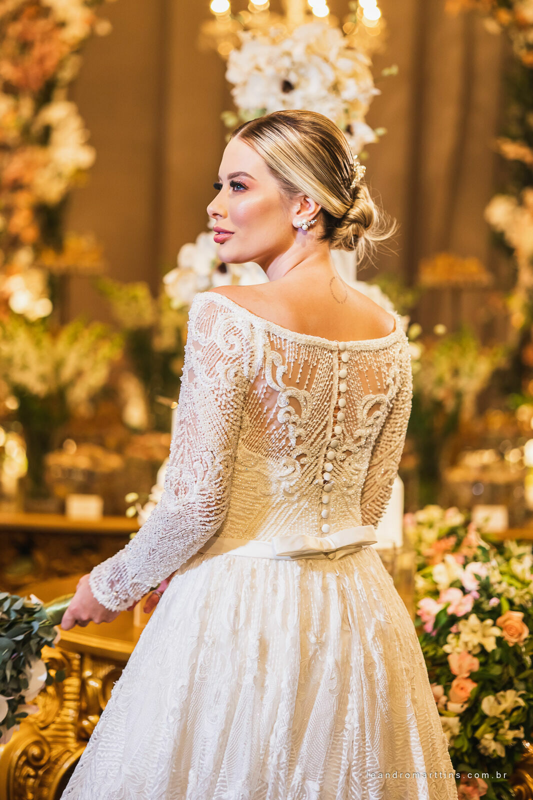 Casamento Thayna e Fernando no espaço Casa Évora Eventos