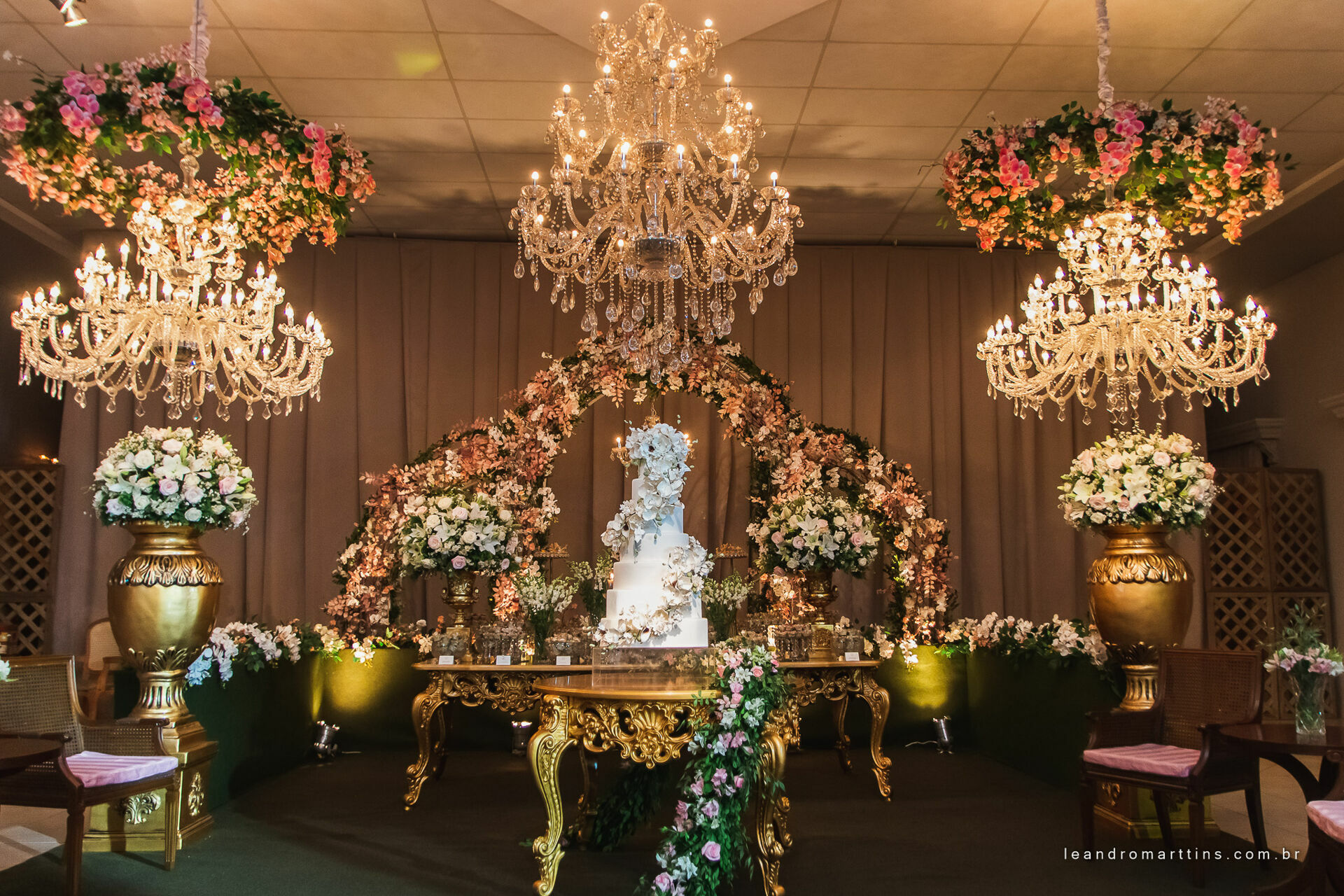 Casamento Thayna e Fernando no espaço Casa Évora Eventos