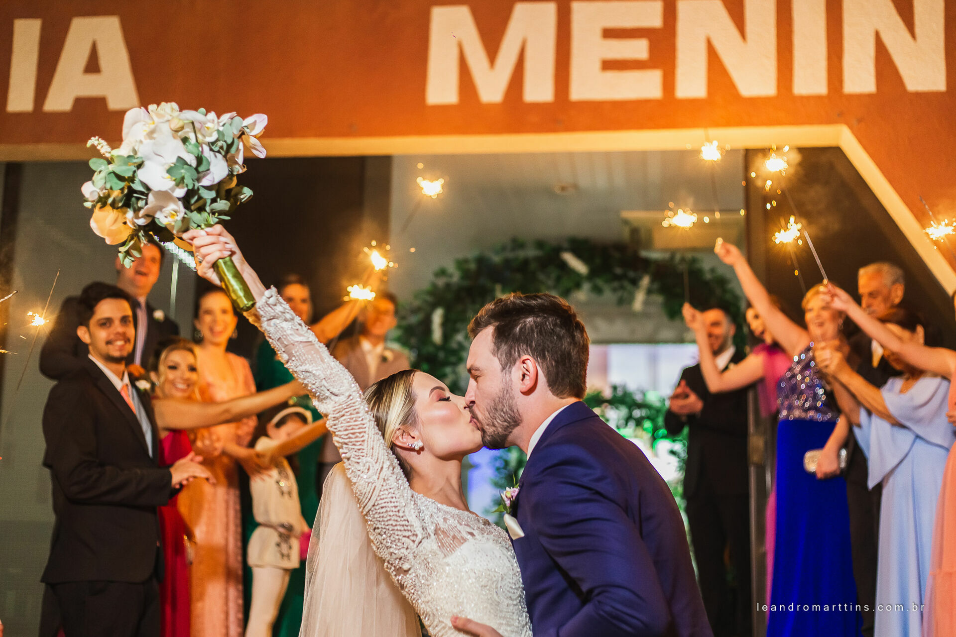 Casamento Thayna e Fernando no espaço Casa Évora Eventos