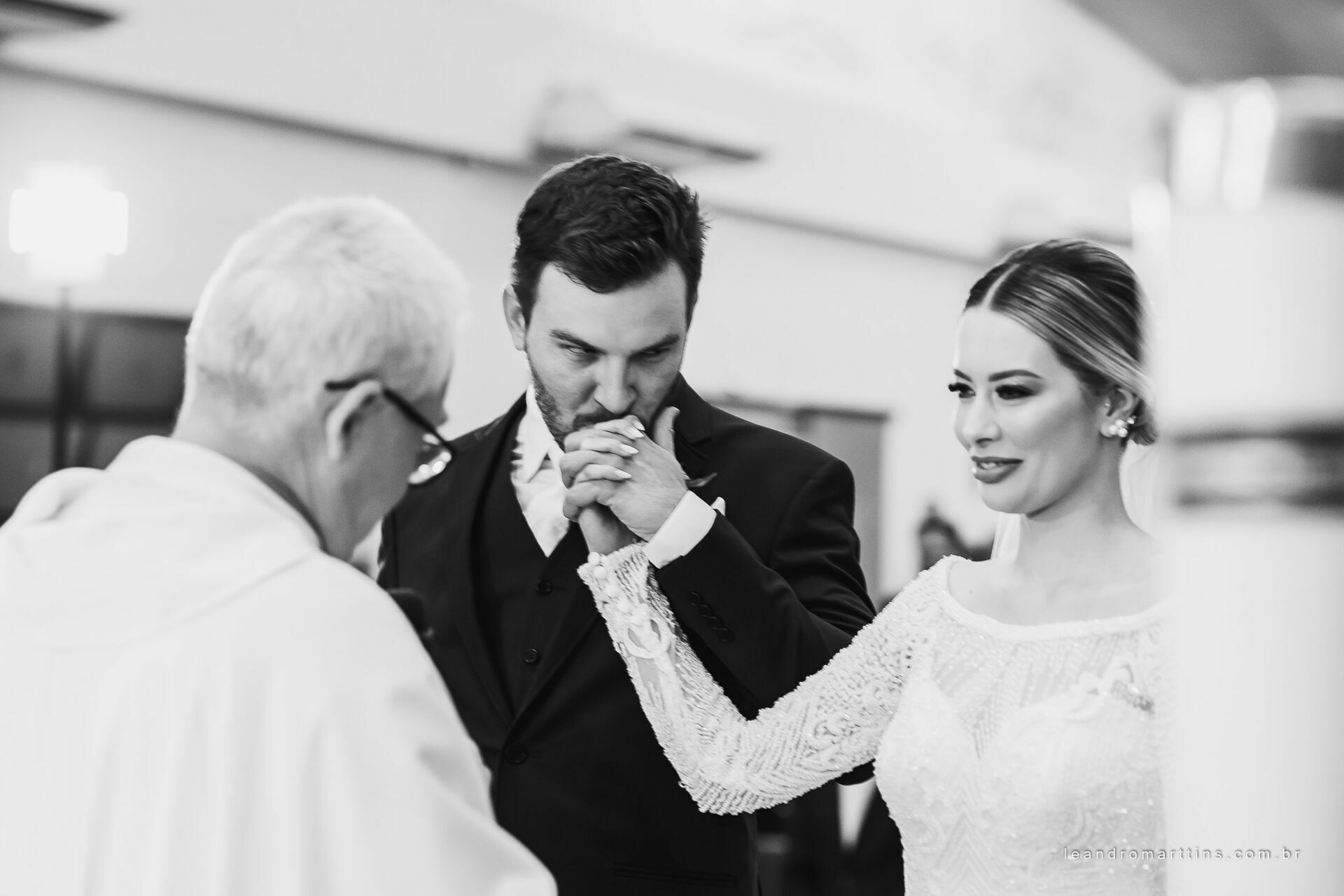 Casamento Thayna e Fernando no espaço Casa Évora Eventos