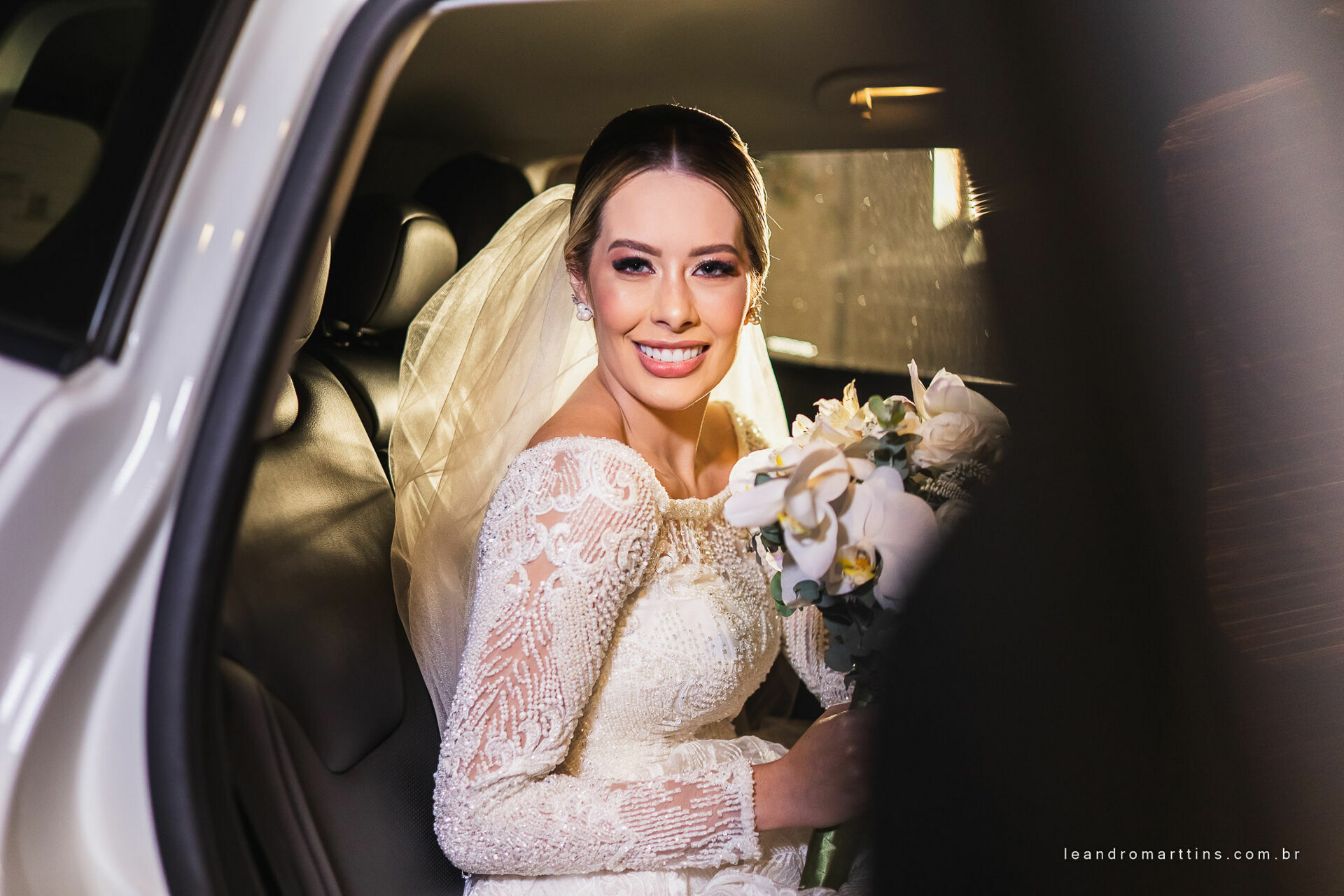Casamento Thayna e Fernando no espaço Casa Évora Eventos