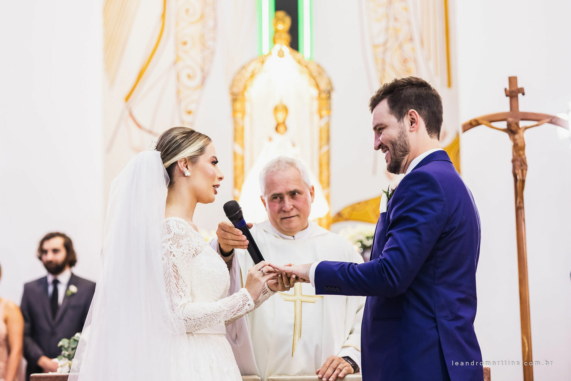 Casamento Thayna e Fernando no espaço Casa Évora Eventos