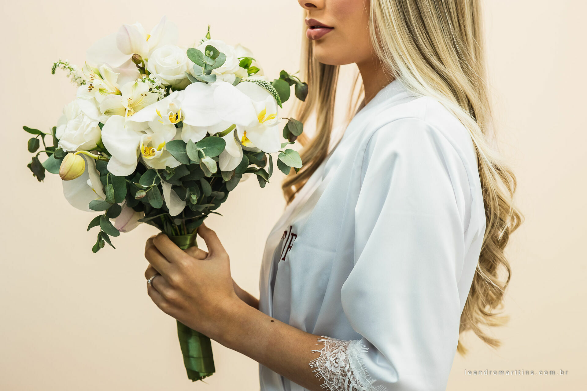 Casamento Thayna e Fernando no espaço Casa Évora Eventos