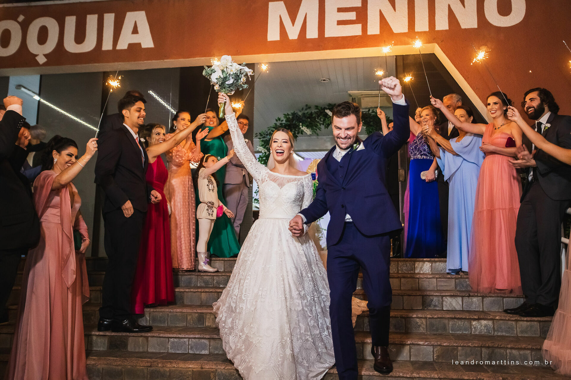 Casamento Thayna e Fernando no espaço Casa Évora Eventos