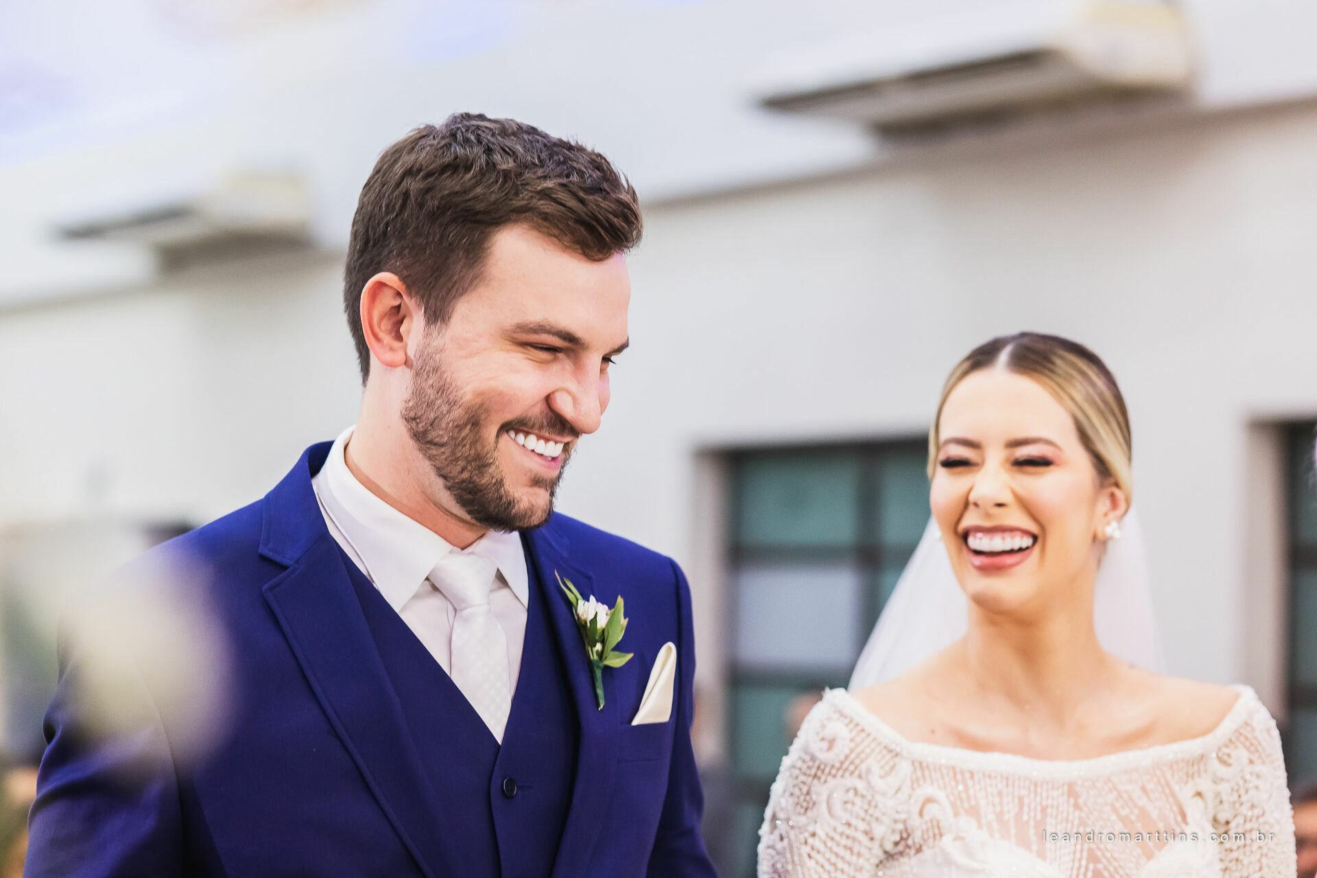 Casamento Thayna e Fernando no espaço Casa Évora Eventos