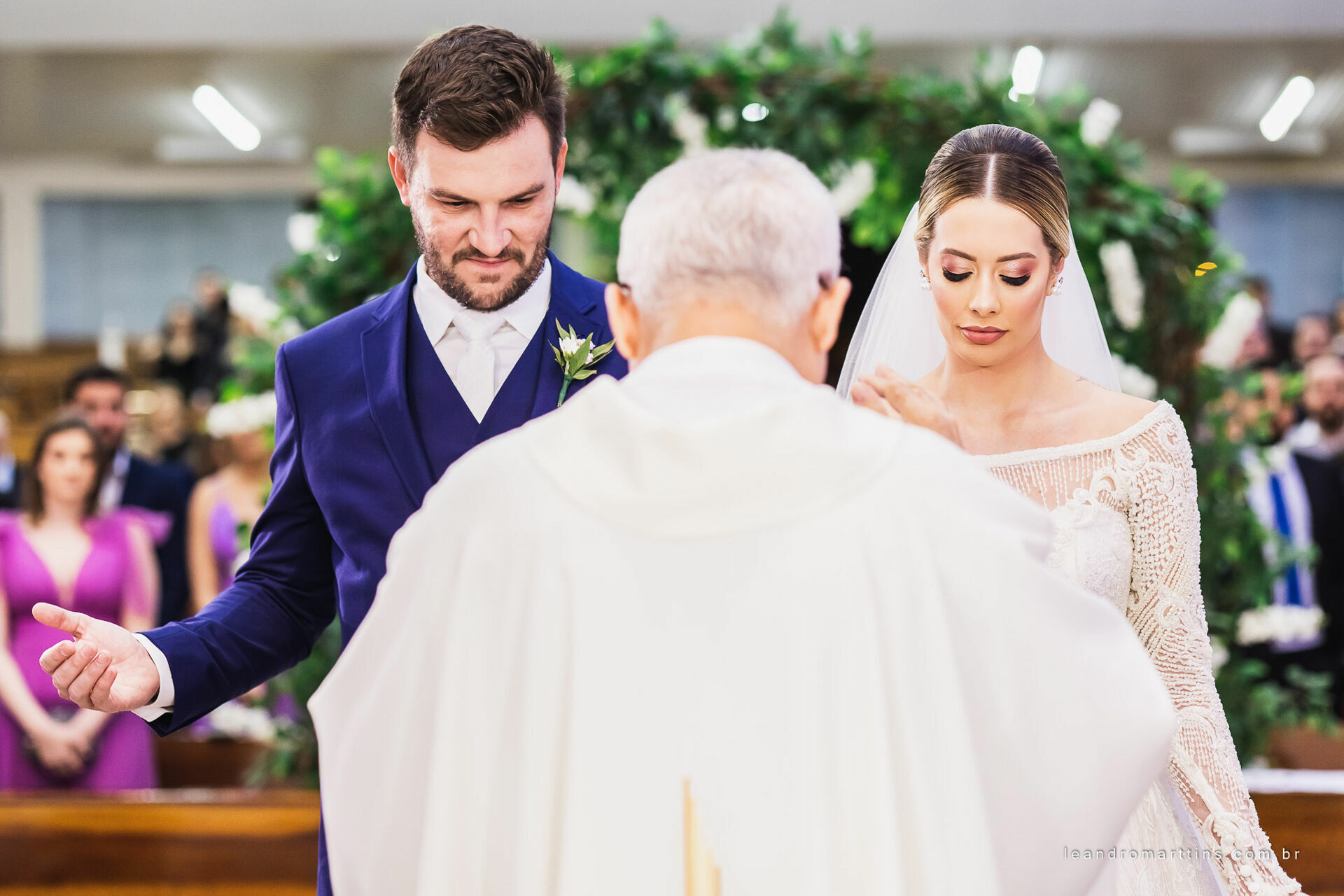 Casamento Thayna e Fernando no espaço Casa Évora Eventos