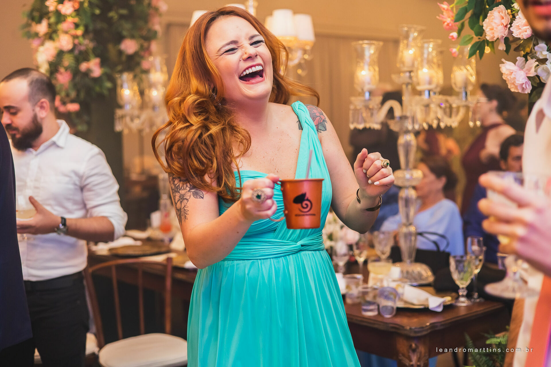 Casamento Thayna e Fernando no espaço Casa Évora Eventos