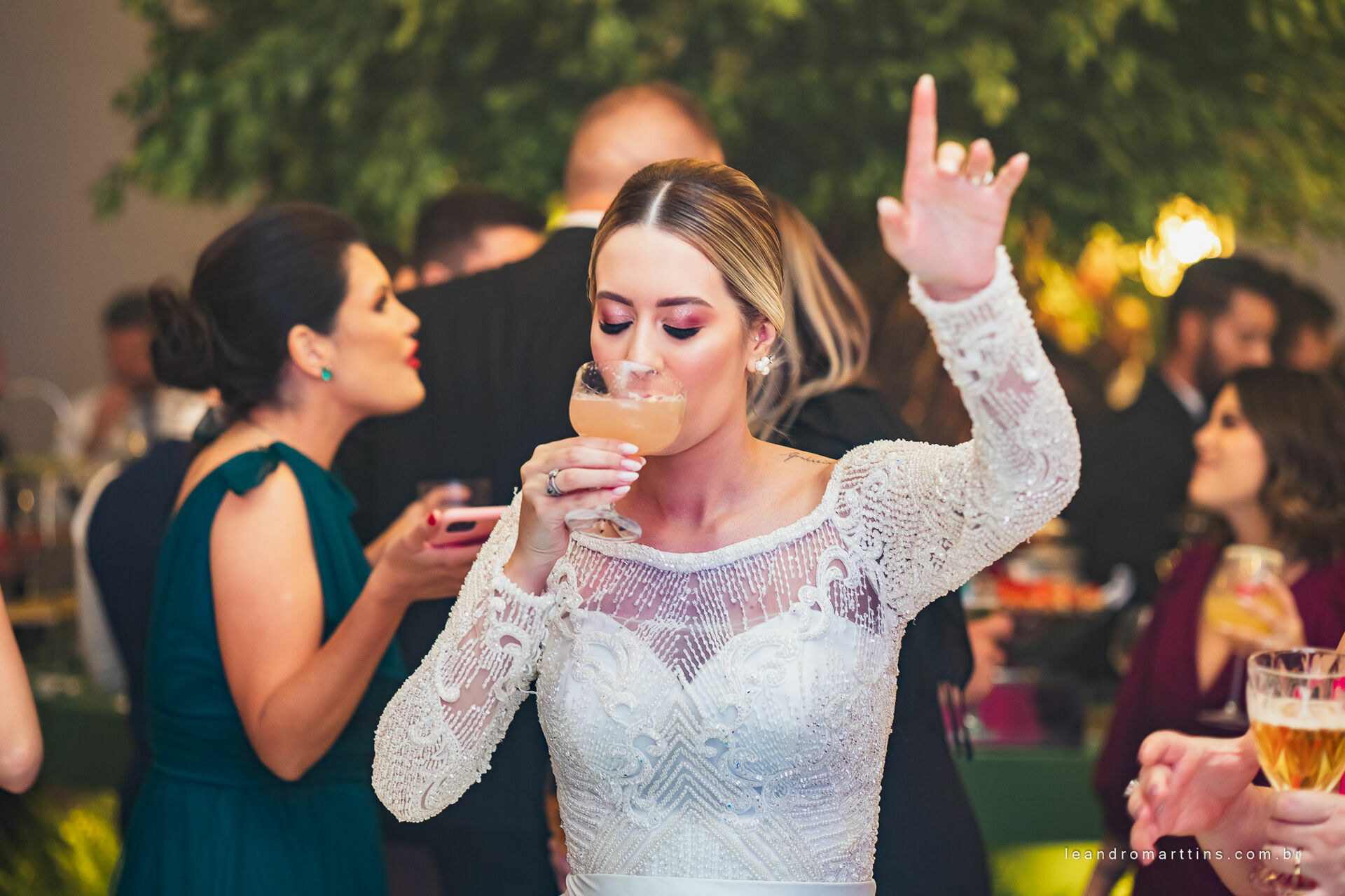 Casamento Thayna e Fernando no espaço Casa Évora Eventos