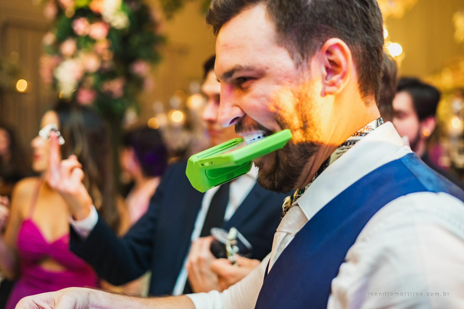 Casamento Thayna e Fernando no espaço Casa Évora Eventos