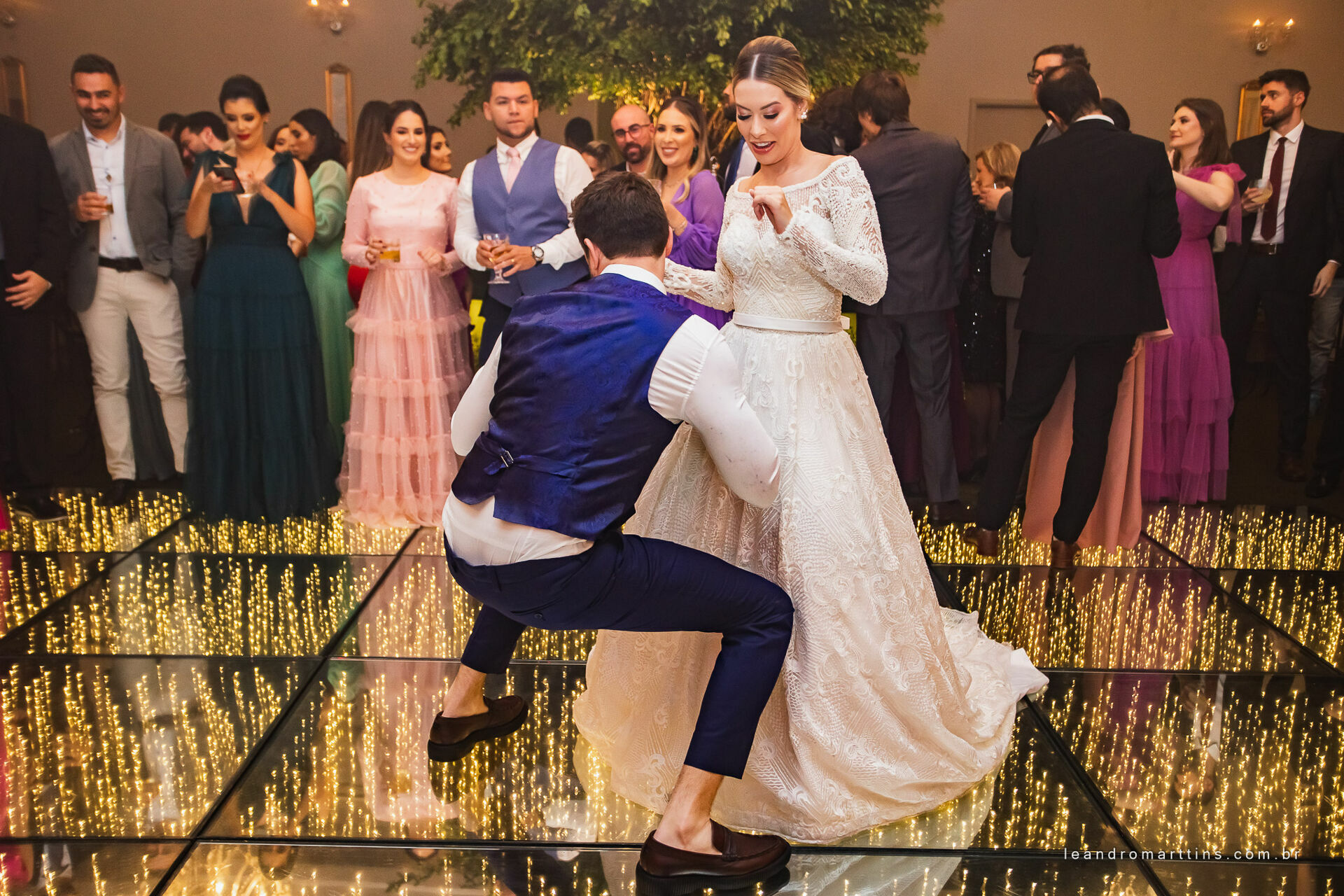 Casamento Thayna e Fernando no espaço Casa Évora Eventos