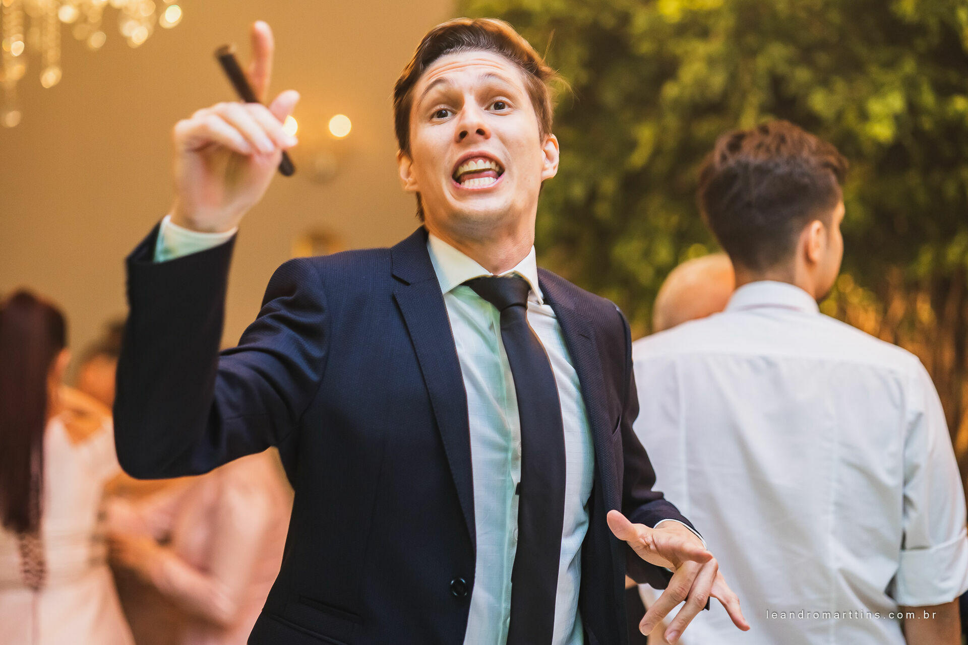Casamento Thayna e Fernando no espaço Casa Évora Eventos