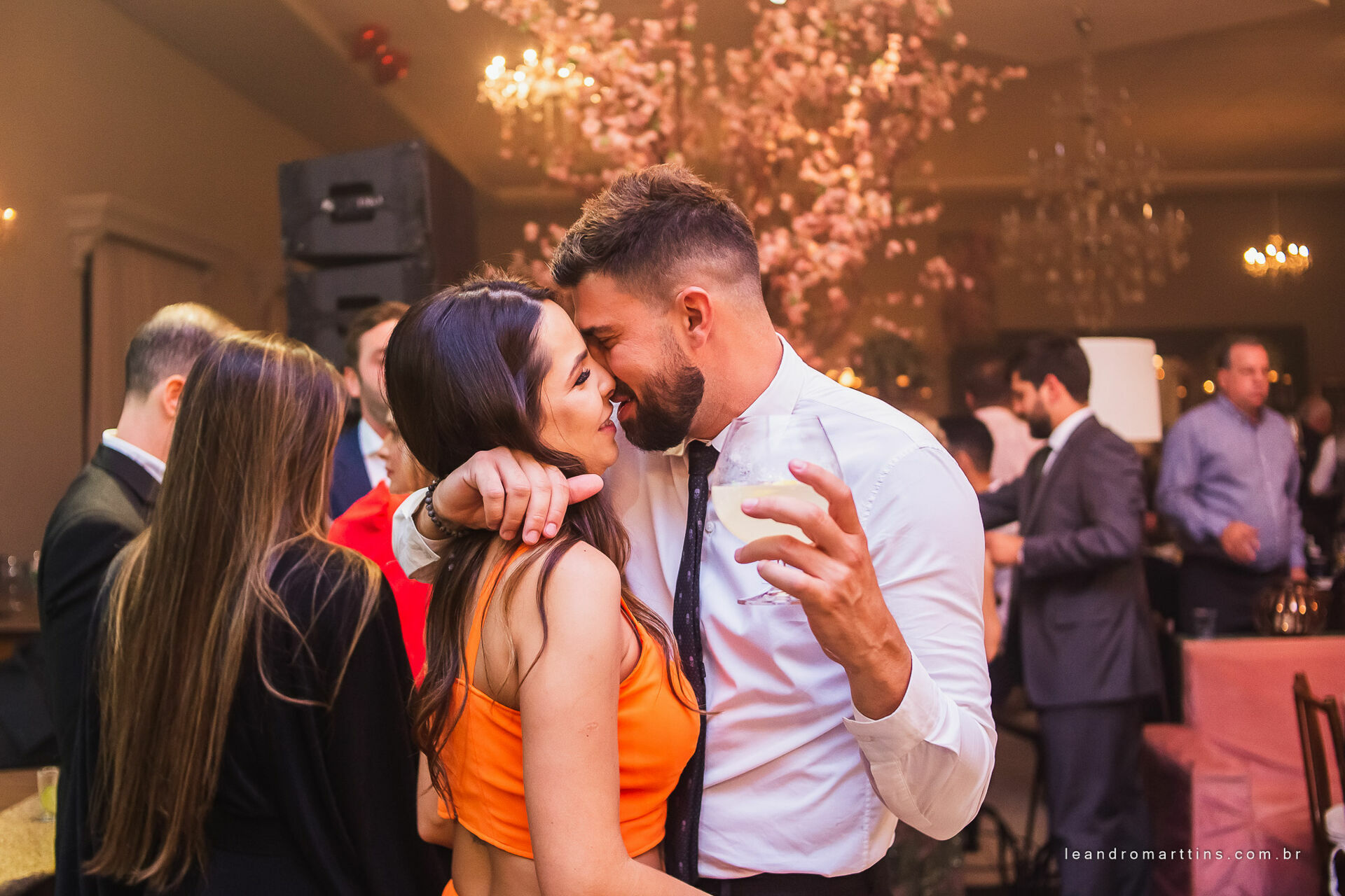 Casamento Thayna e Fernando no espaço Casa Évora Eventos