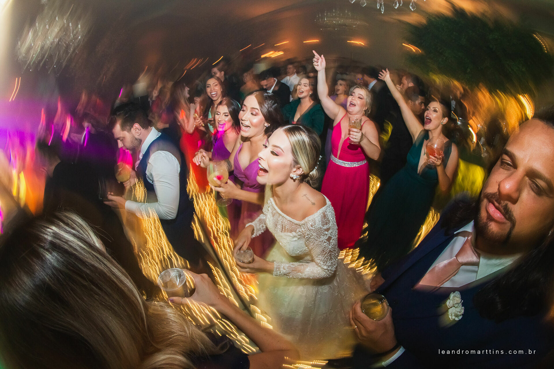 Casamento Thayna e Fernando no espaço Casa Évora Eventos