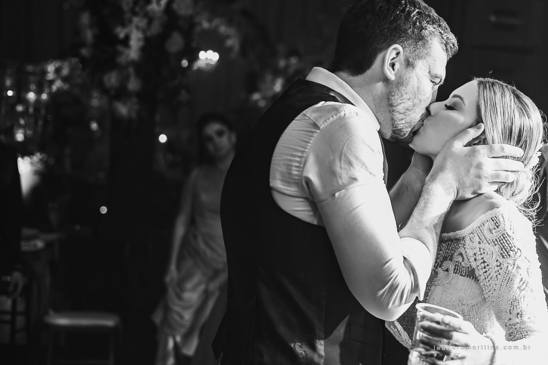 Casamento Thayna e Fernando no espaço Casa Évora Eventos