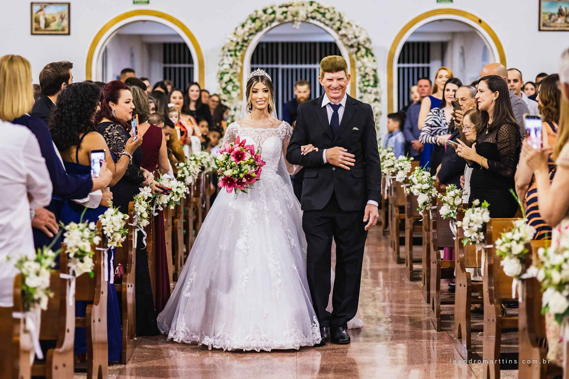 Casamento Viviane e Alexandre no espaço Fauze Karam Buffet
