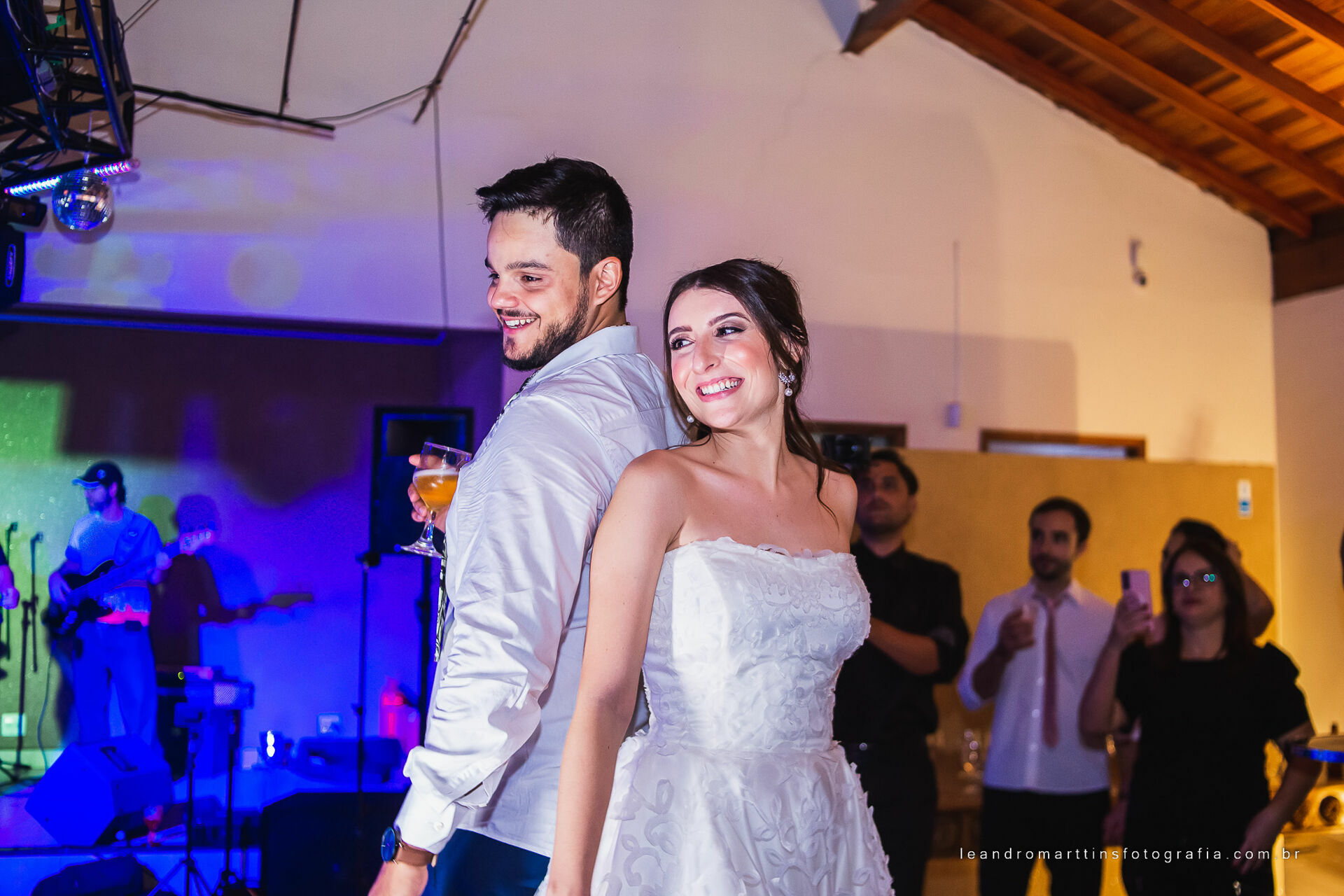 Casamento Bianca e Hugo no espaço Buffet Marifestas