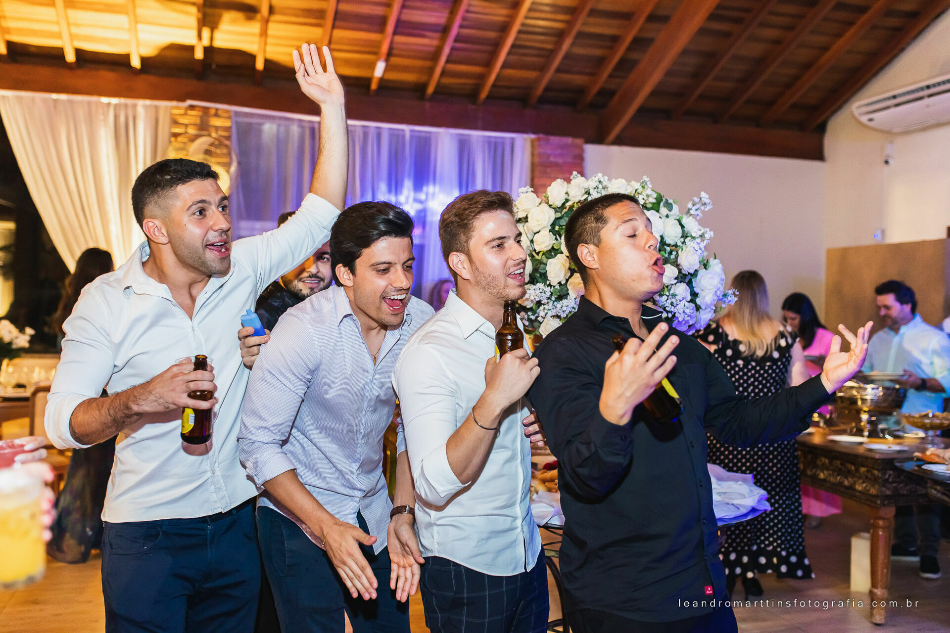 Casamento Bianca e Hugo no espaço Buffet Marifestas