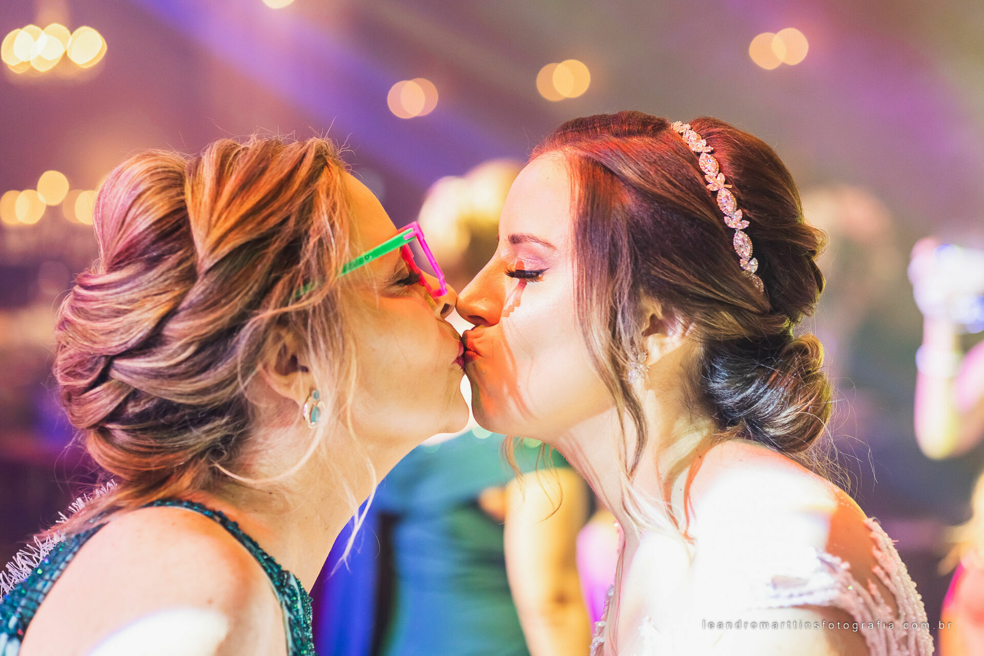 Casamento Mariana e Mikhail no espaço Casa Évora Eventos