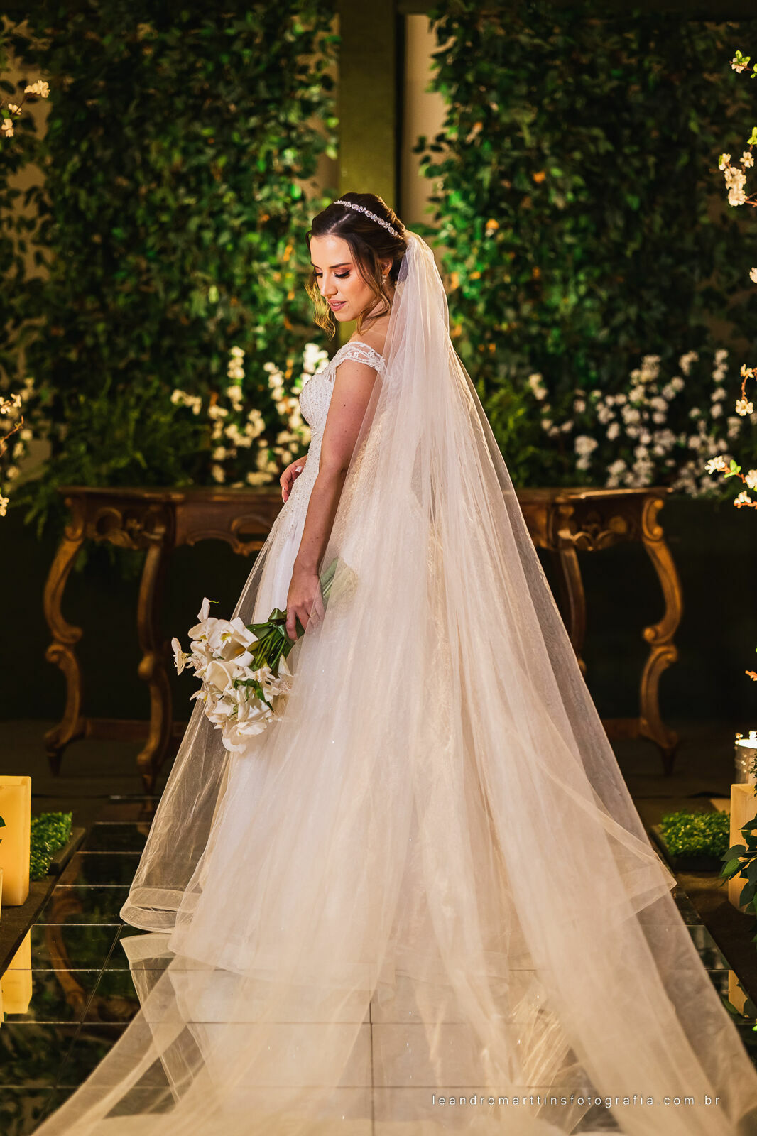 Casamento Mariana e Mikhail no espaço Casa Évora Eventos