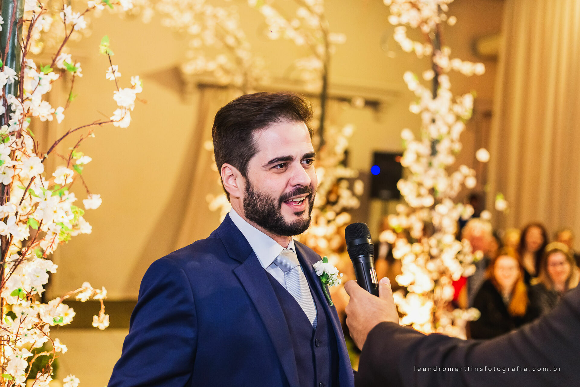 Casamento Mariana e Mikhail no espaço Casa Évora Eventos