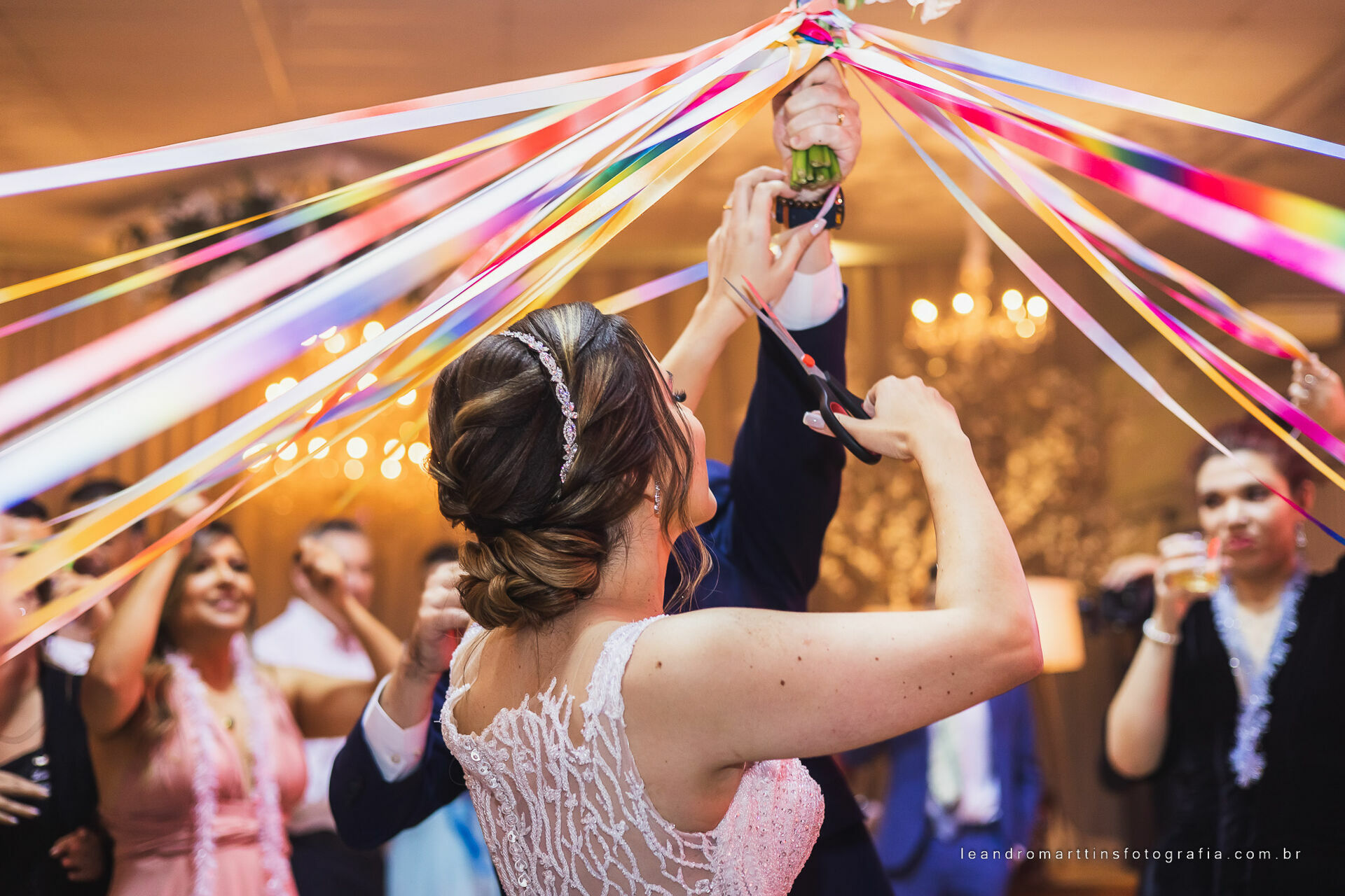 Casamento Mariana e Mikhail no espaço Casa Évora Eventos