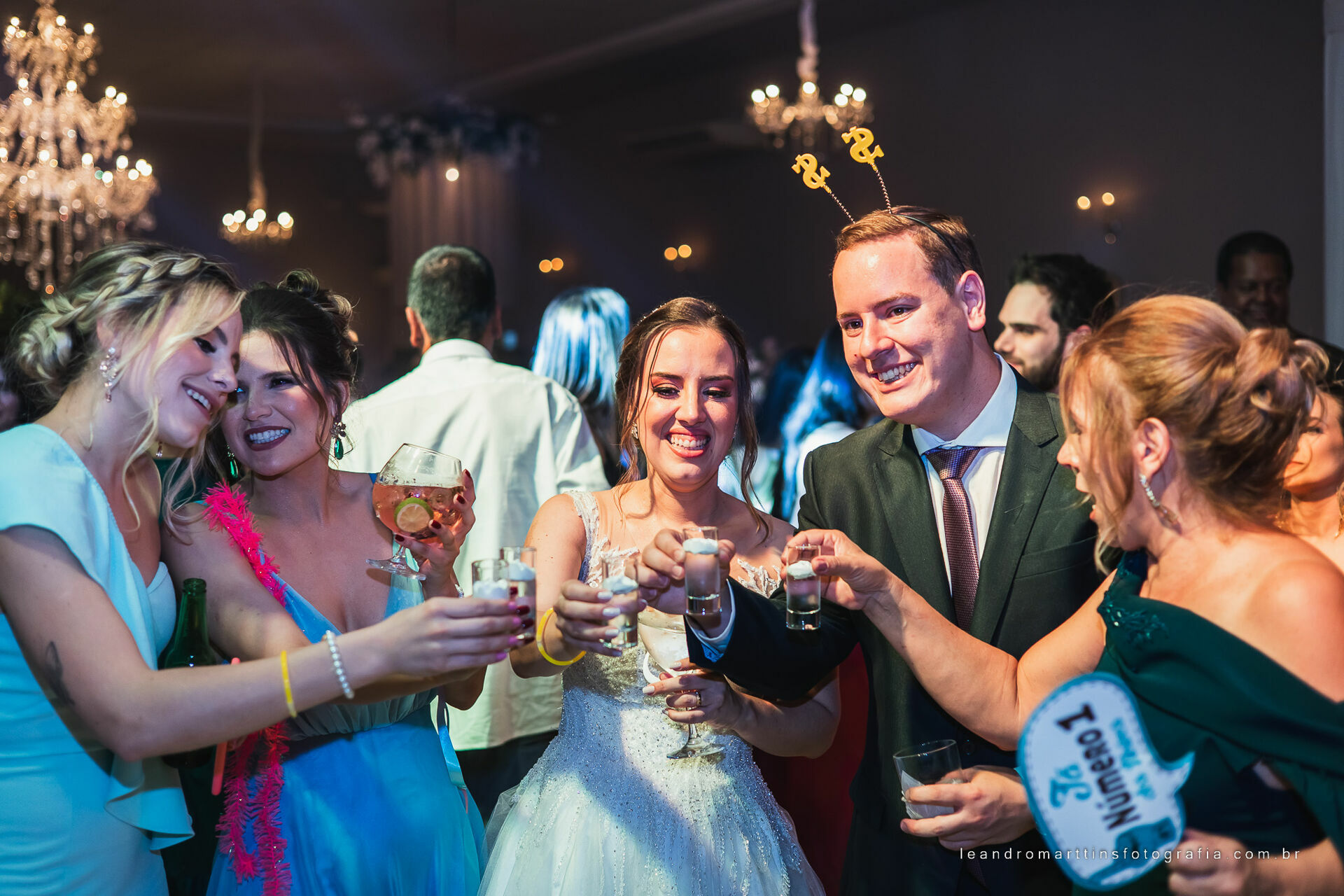Casamento Mariana e Mikhail no espaço Casa Évora Eventos