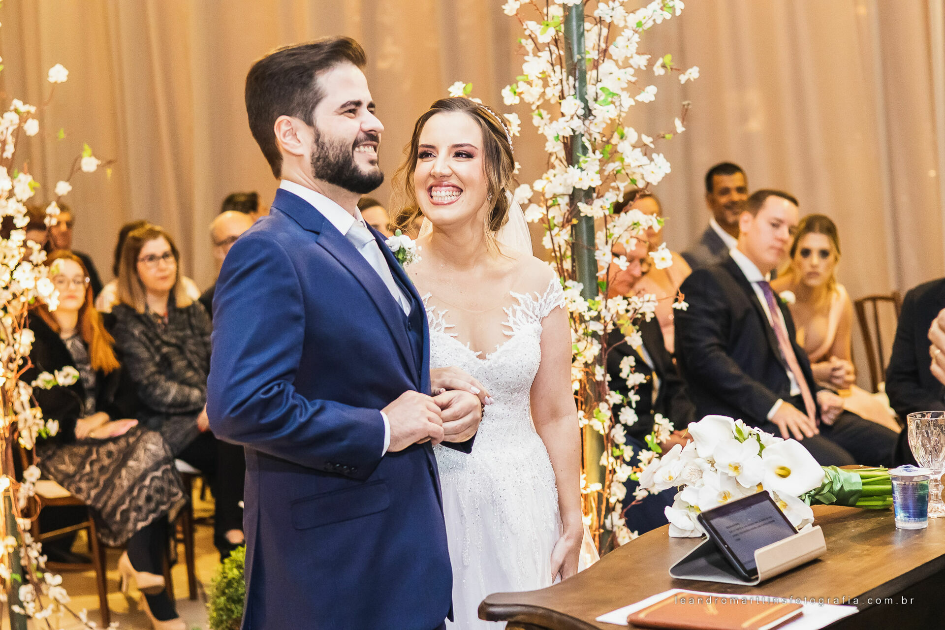 Casamento Mariana e Mikhail no espaço Casa Évora Eventos