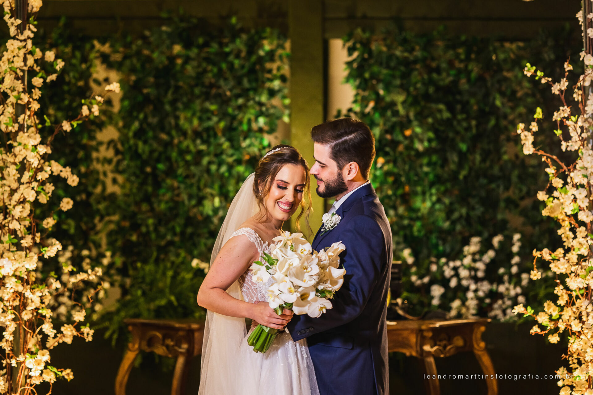 Casamento Mariana e Mikhail no espaço Casa Évora Eventos